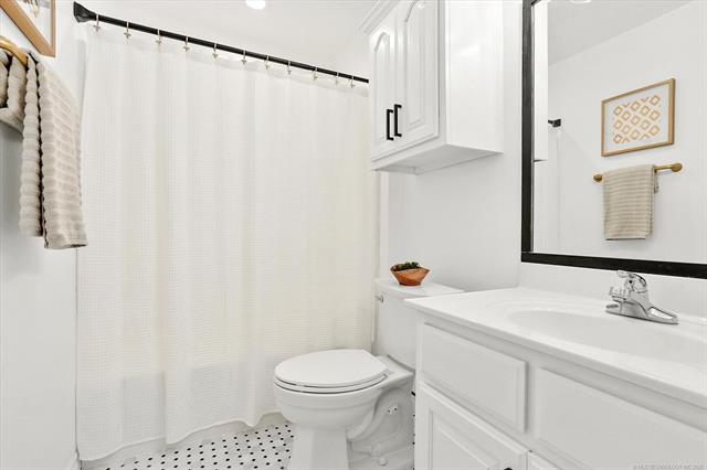 26327 E 112th Court S Coweta OK 74429