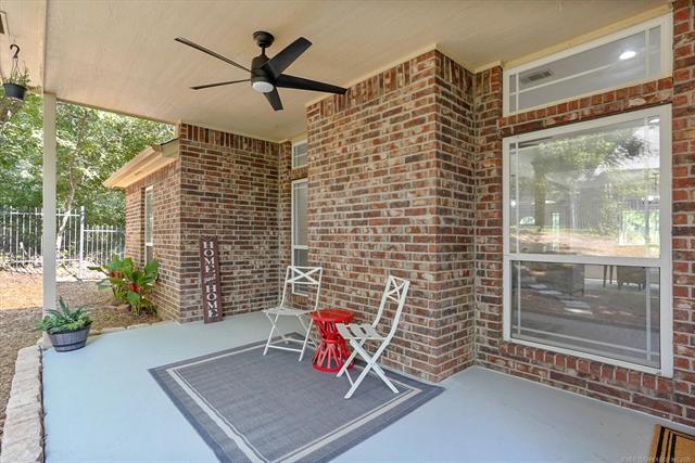 26327 E 112th Court S Coweta OK 74429