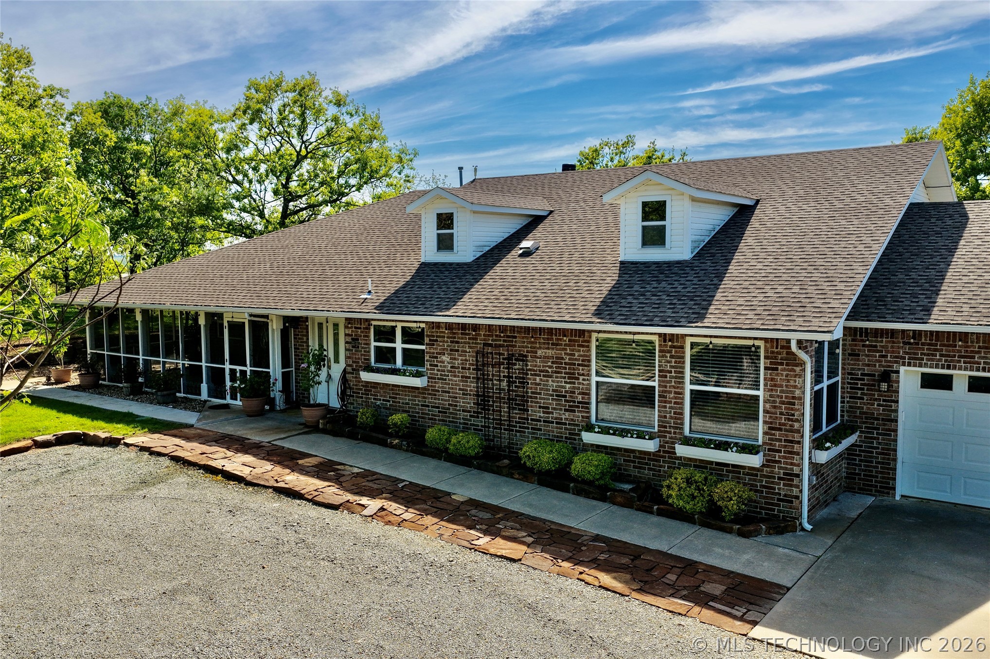 324 Falcon Lane Eufaula OK 74432