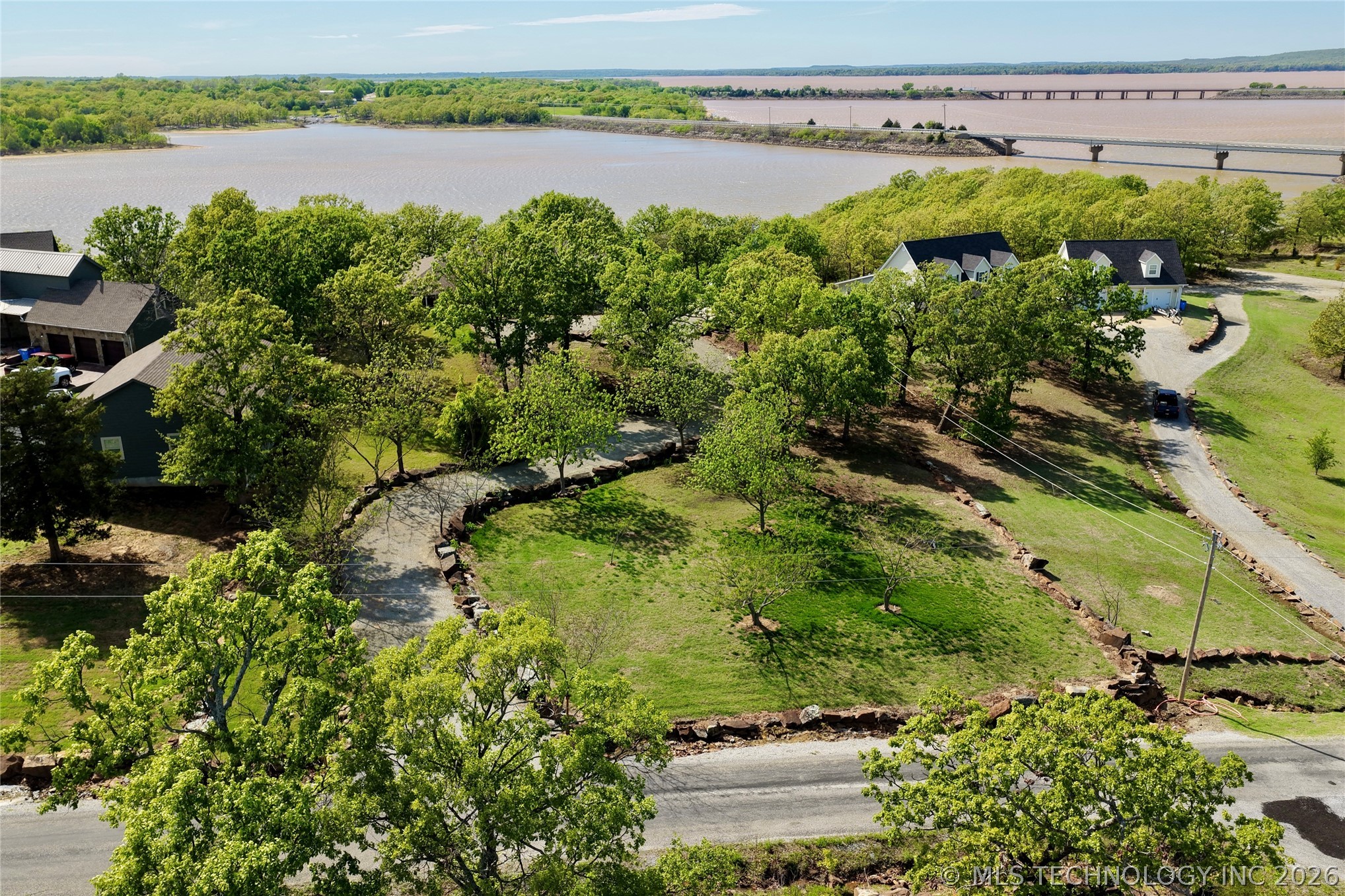 324 Falcon Lane Eufaula OK 74432
