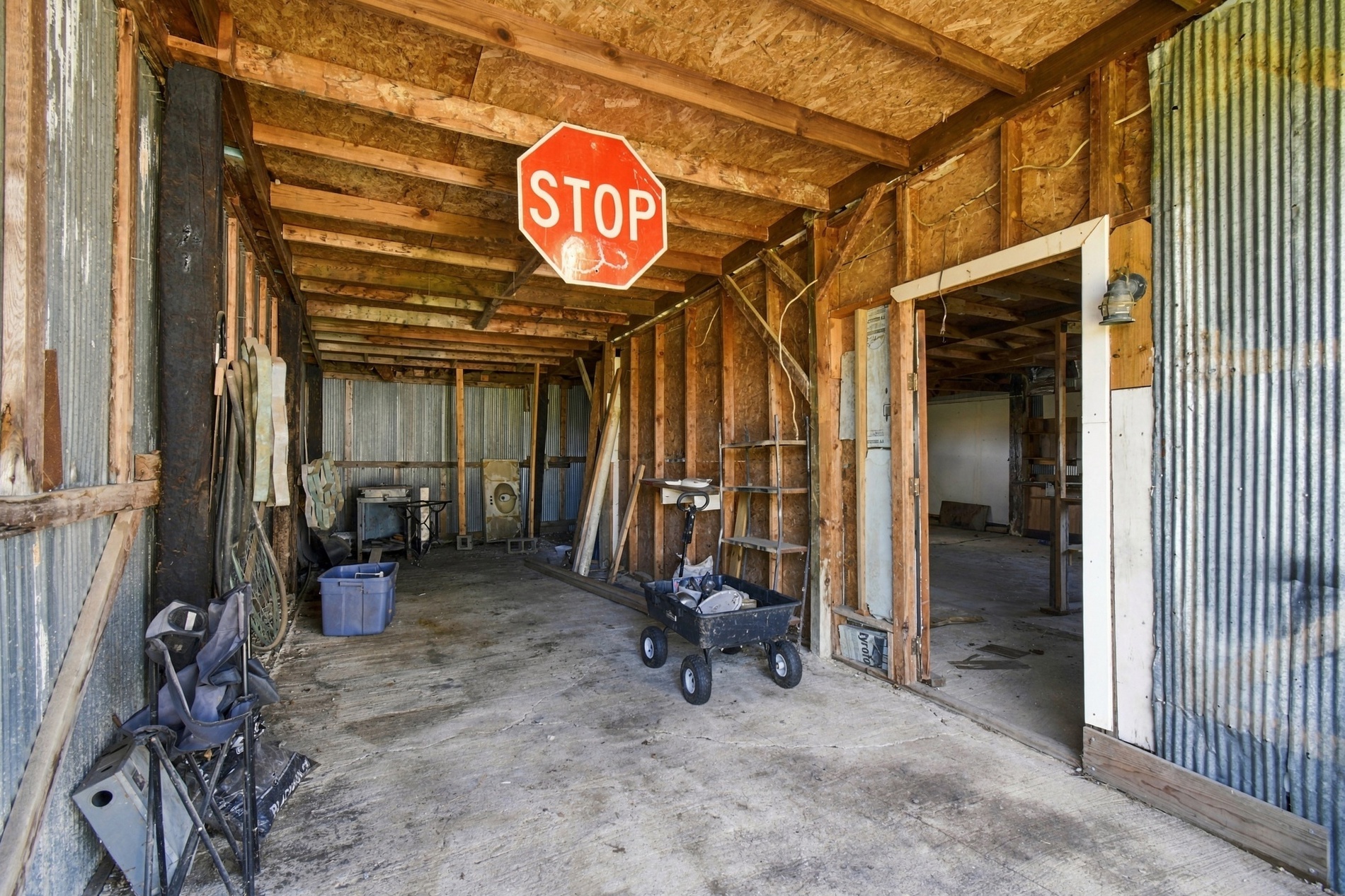 49201 E 150 Road Bluejacket OK 74333