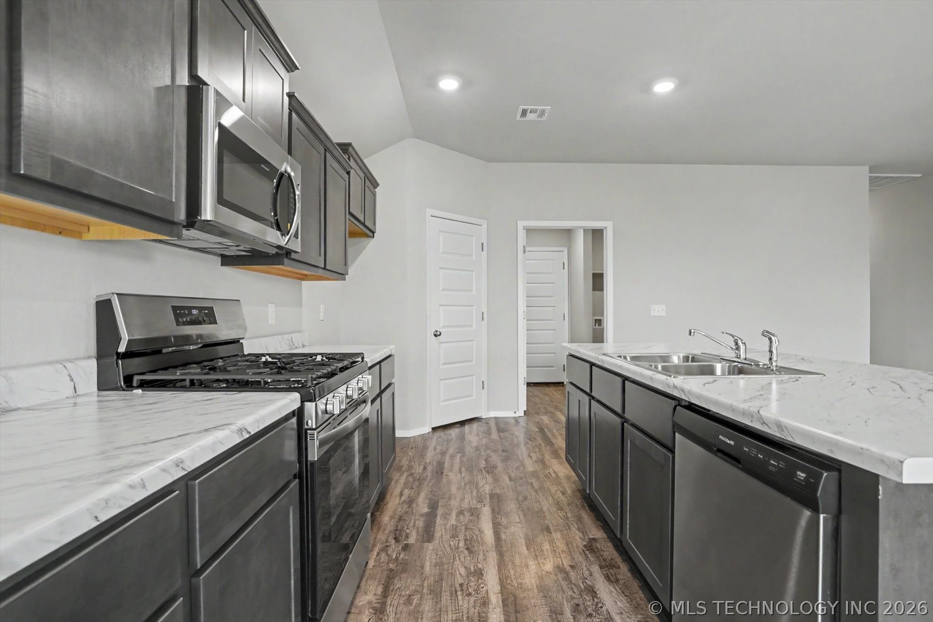 8517 E 163rd Street S Bixby OK 74008