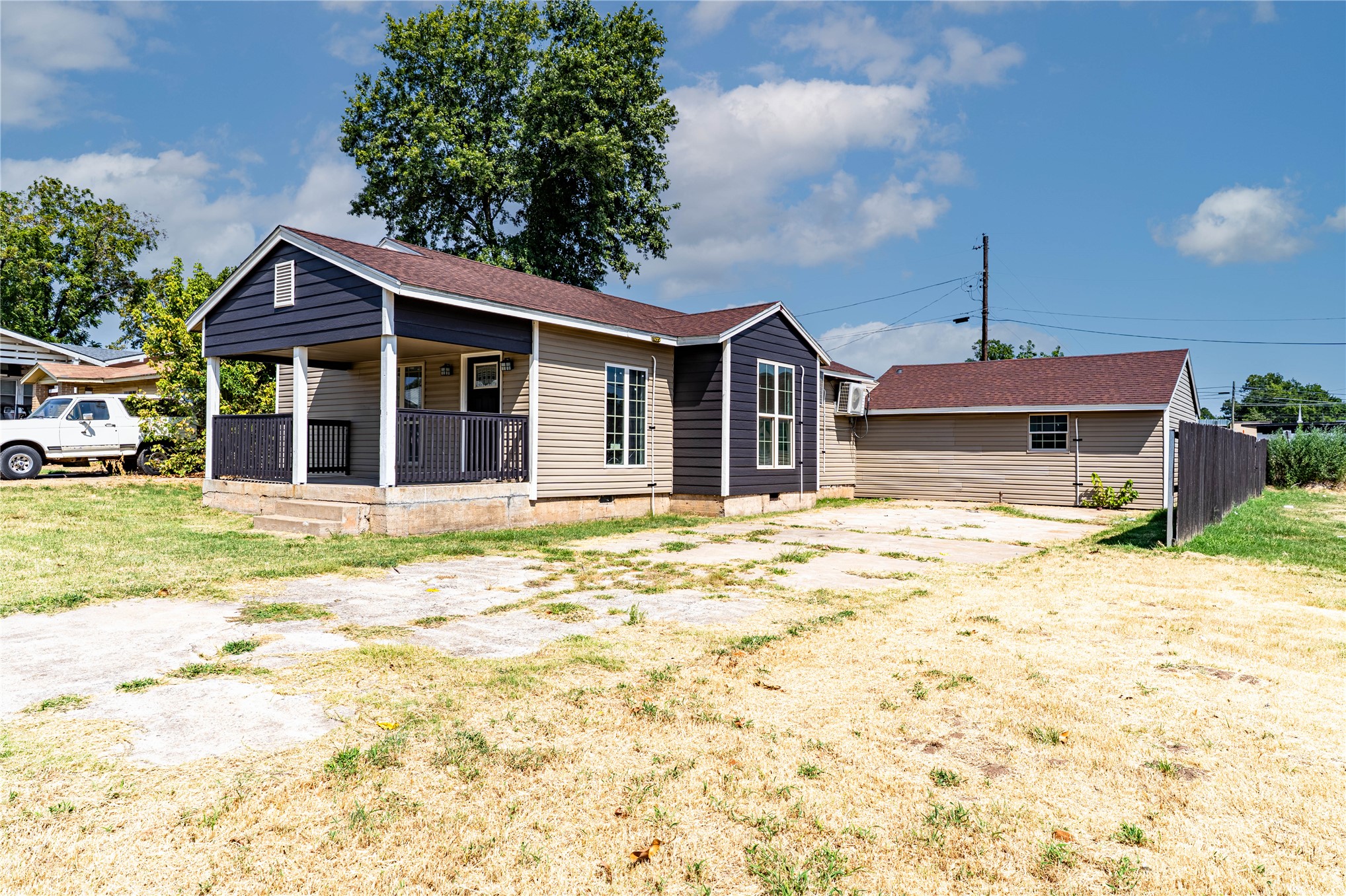 525 E Washington Avenue Bristow OK 74010