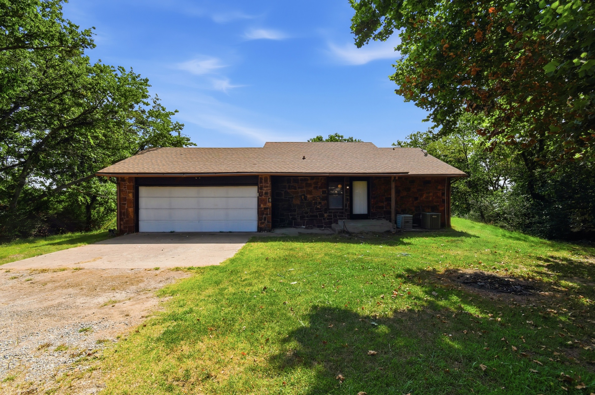 6160 Acacia Road Okmulgee OK 74447