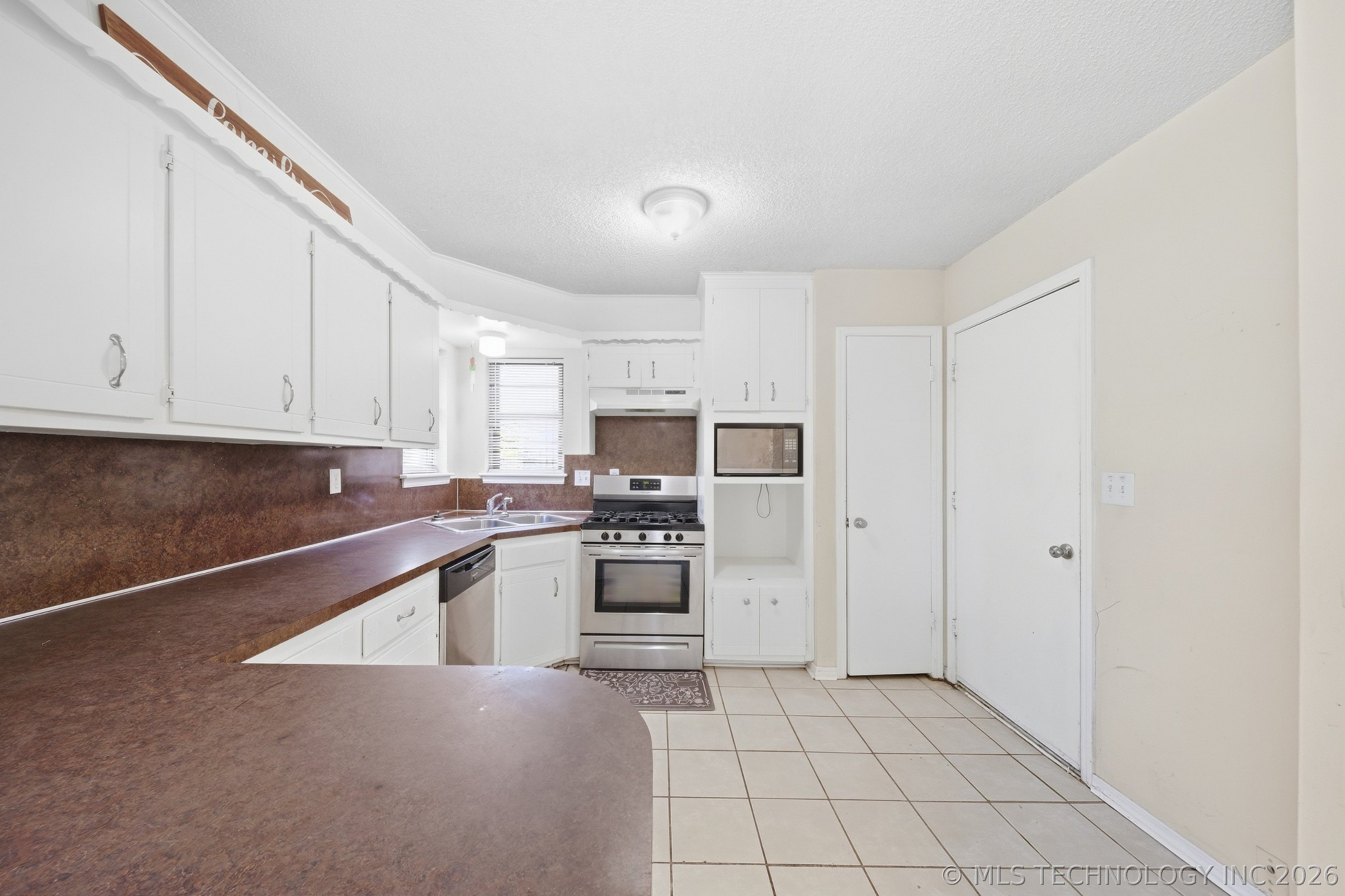 1712 S Pine Avenue Broken Arrow OK 74012