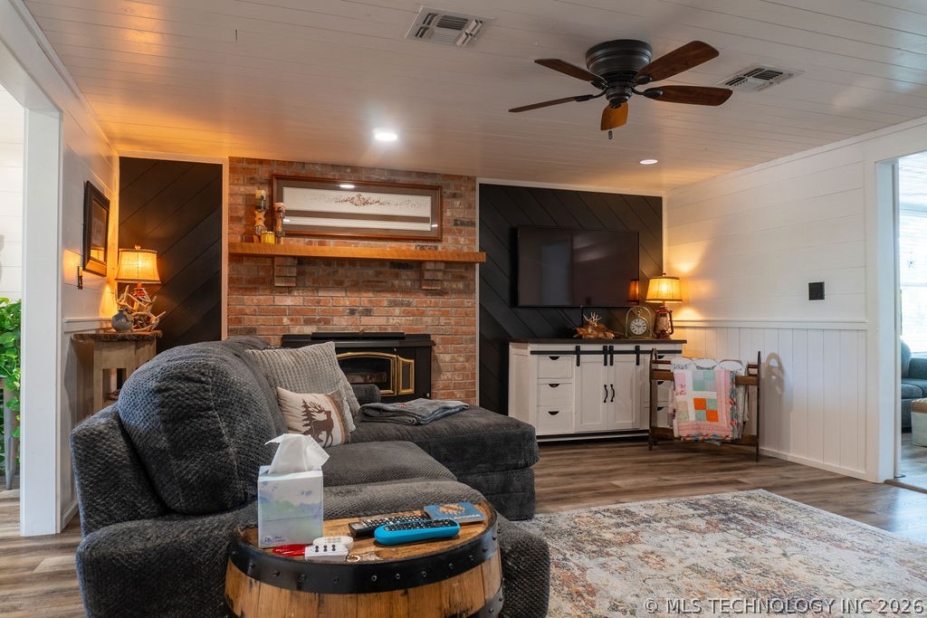 1064 Lakeside Drive Fort Towson OK 74735