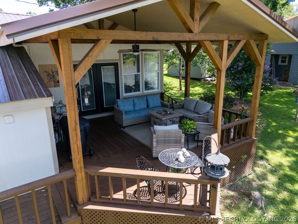 1064 Lakeside Drive Fort Towson OK 74735