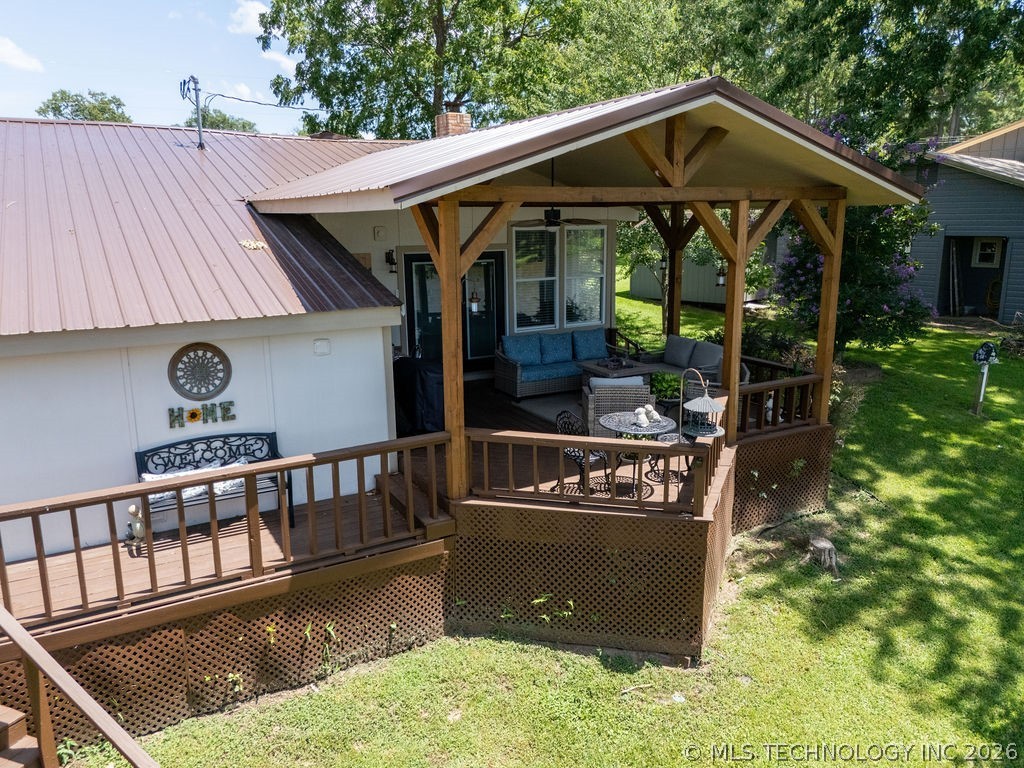1064 Lakeside Drive Fort Towson OK 74735