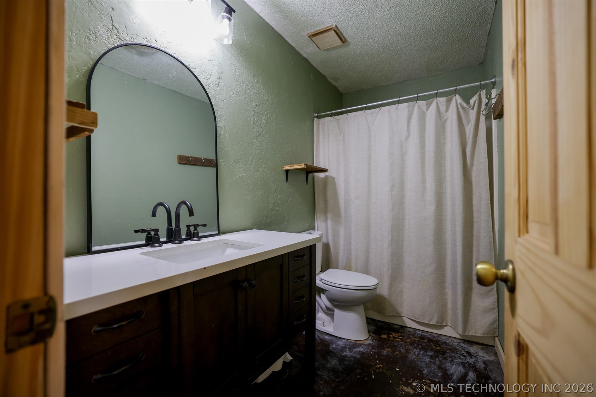 1421 S Cedar Street Bristow OK 74010
