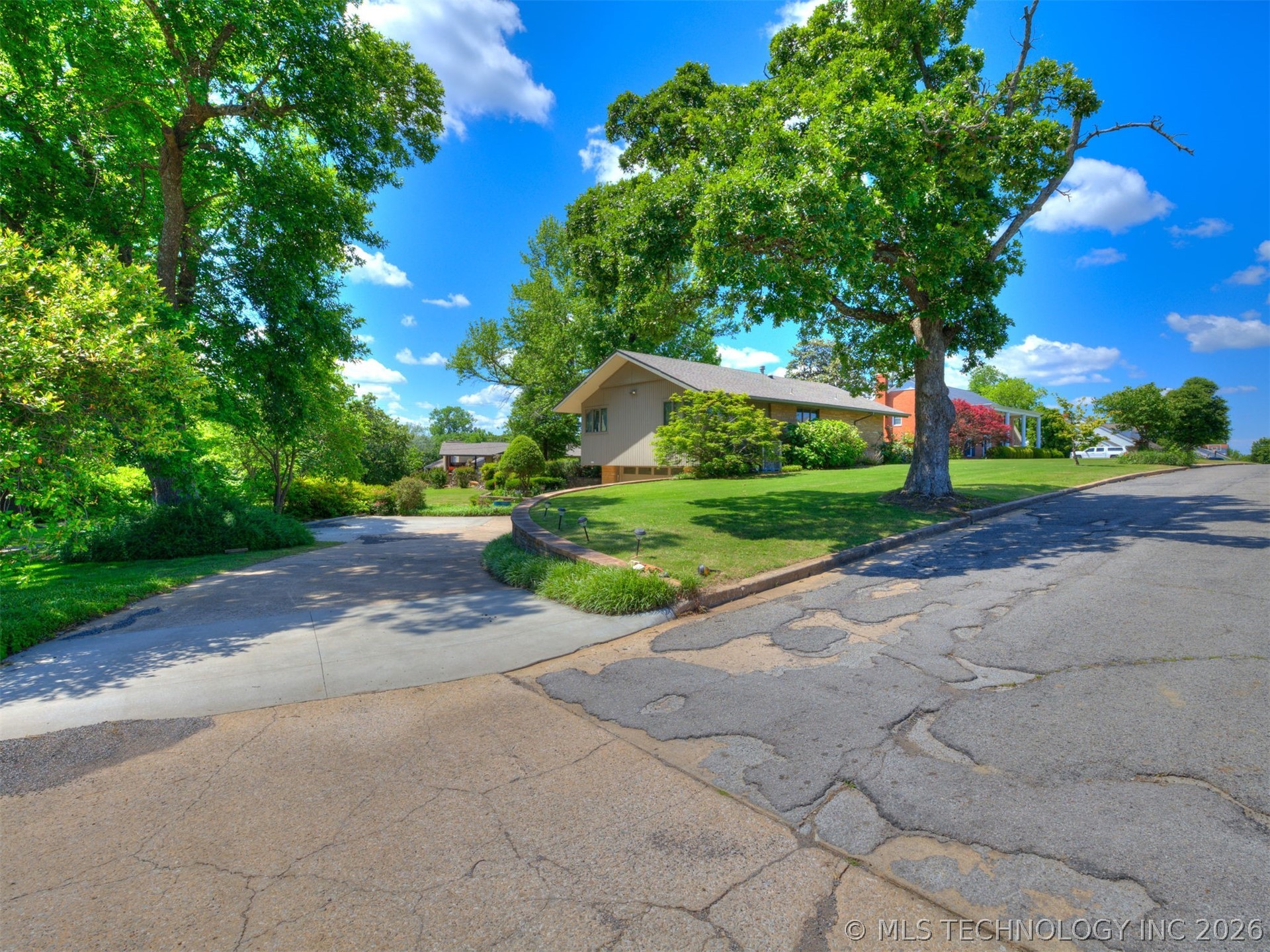1420 E Fairview Avenue Sapulpa OK 74066
