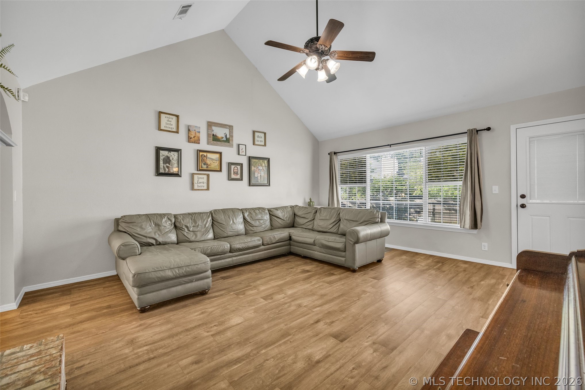 3712 Silver Oak Court Tulsa OK 74107