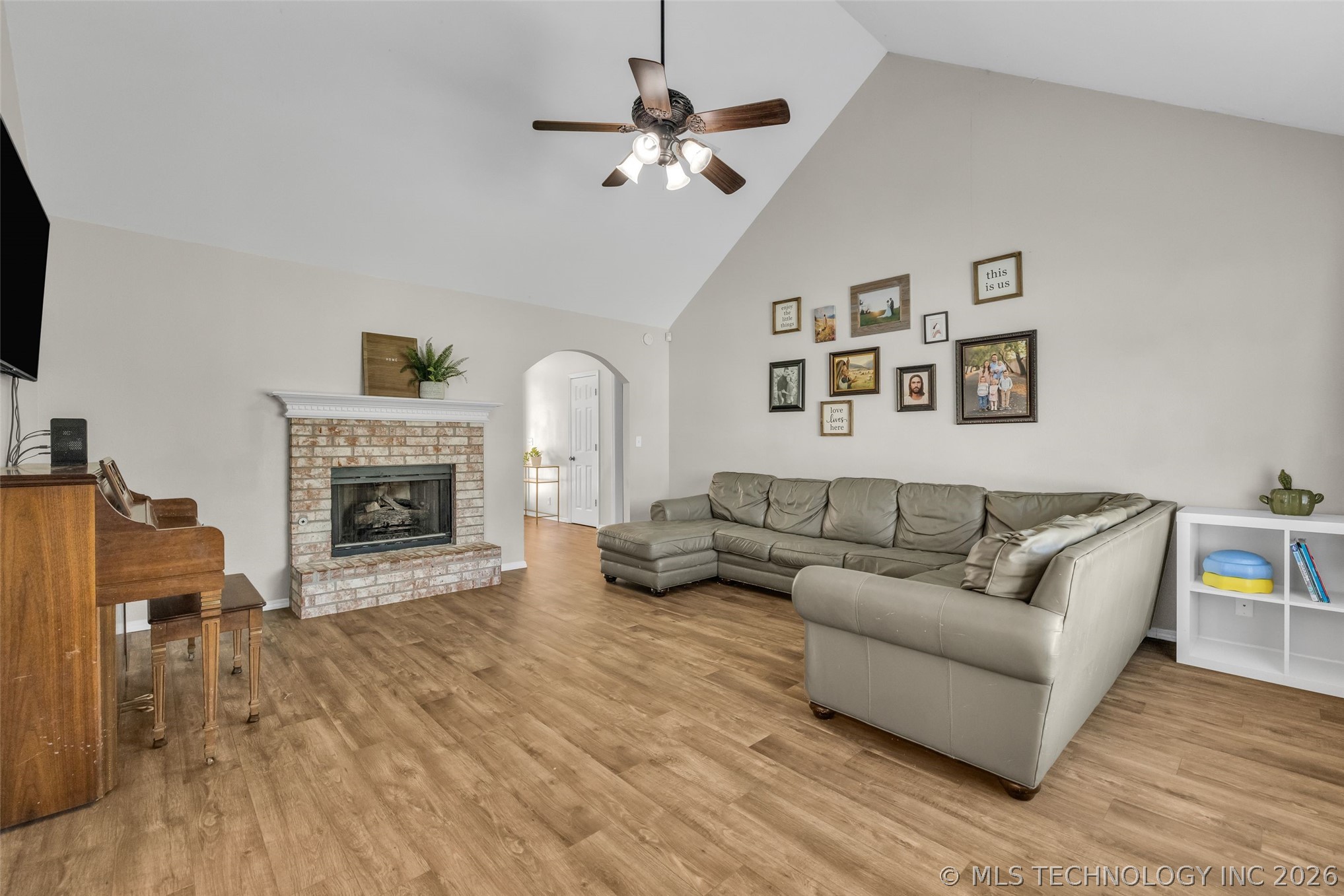 3712 Silver Oak Court Tulsa OK 74107