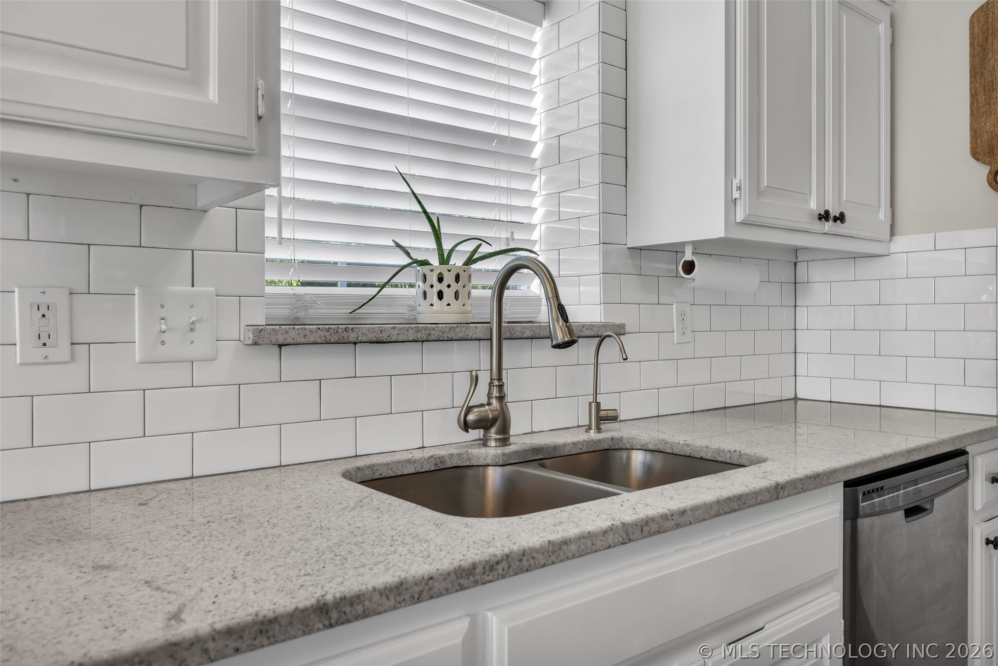 3712 Silver Oak Court Tulsa OK 74107