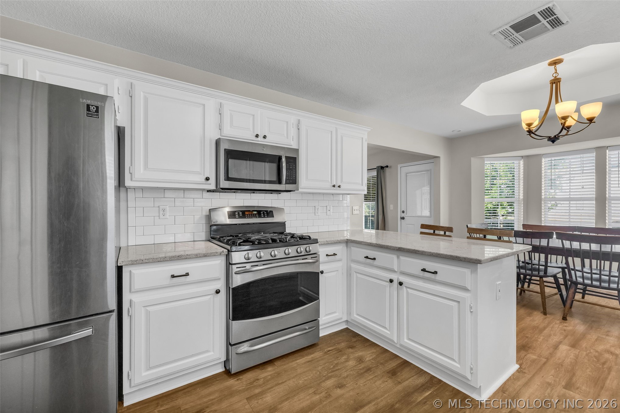 3712 Silver Oak Court Tulsa OK 74107