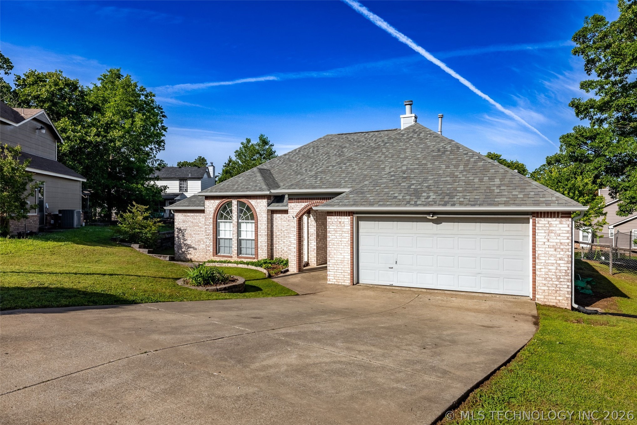 3712 Silver Oak Court Tulsa OK 74107