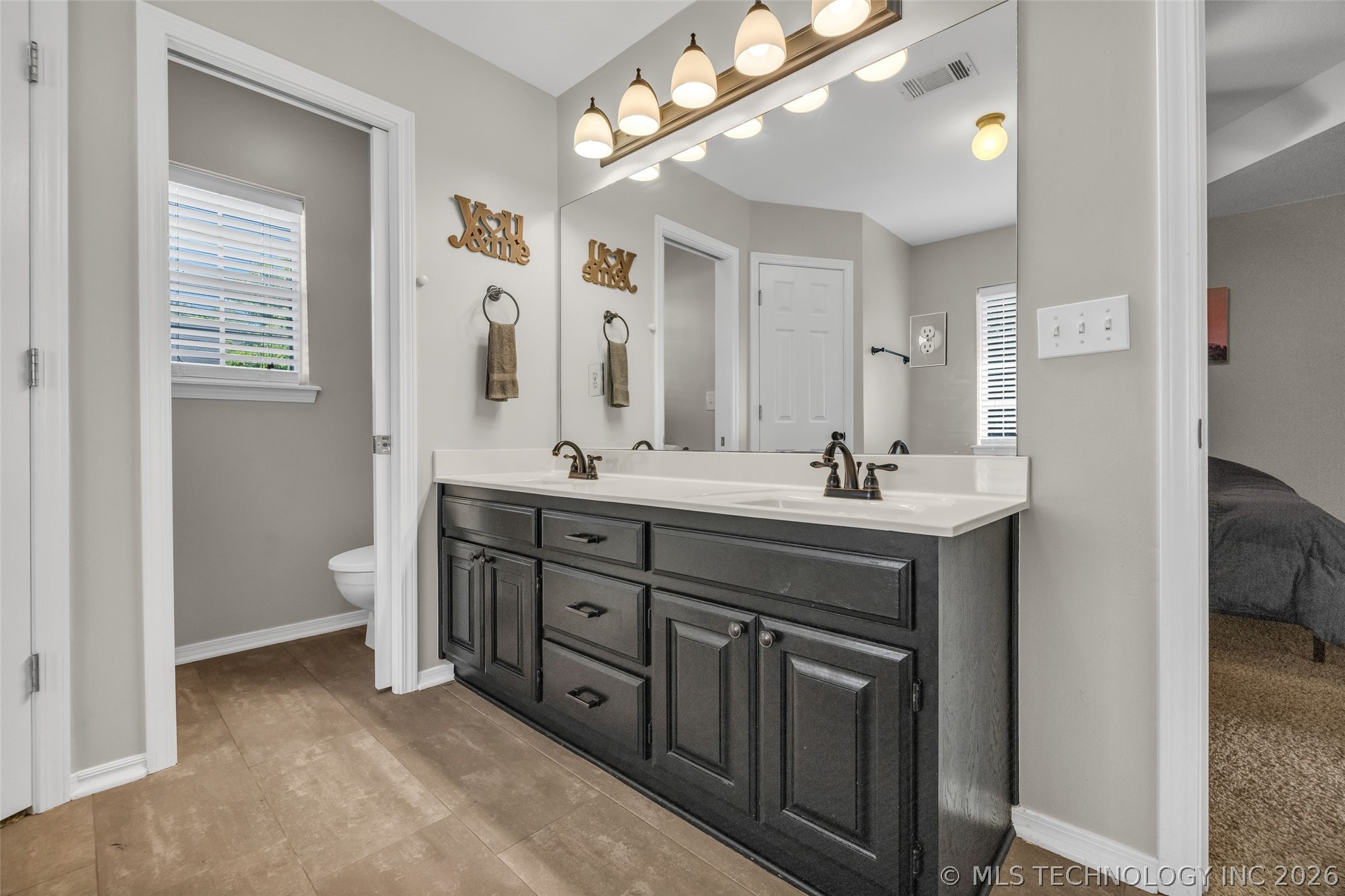 3712 Silver Oak Court Tulsa OK 74107