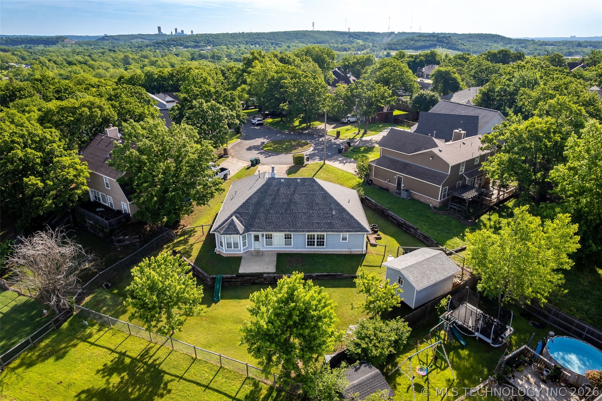 3712 Silver Oak Court Tulsa OK 74107