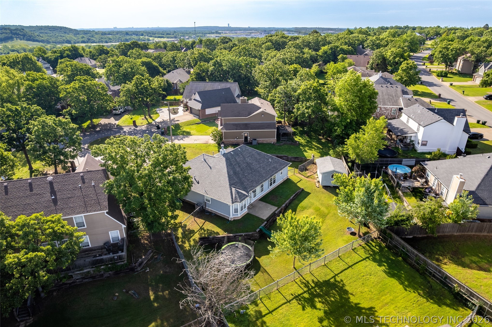 3712 Silver Oak Court Tulsa OK 74107