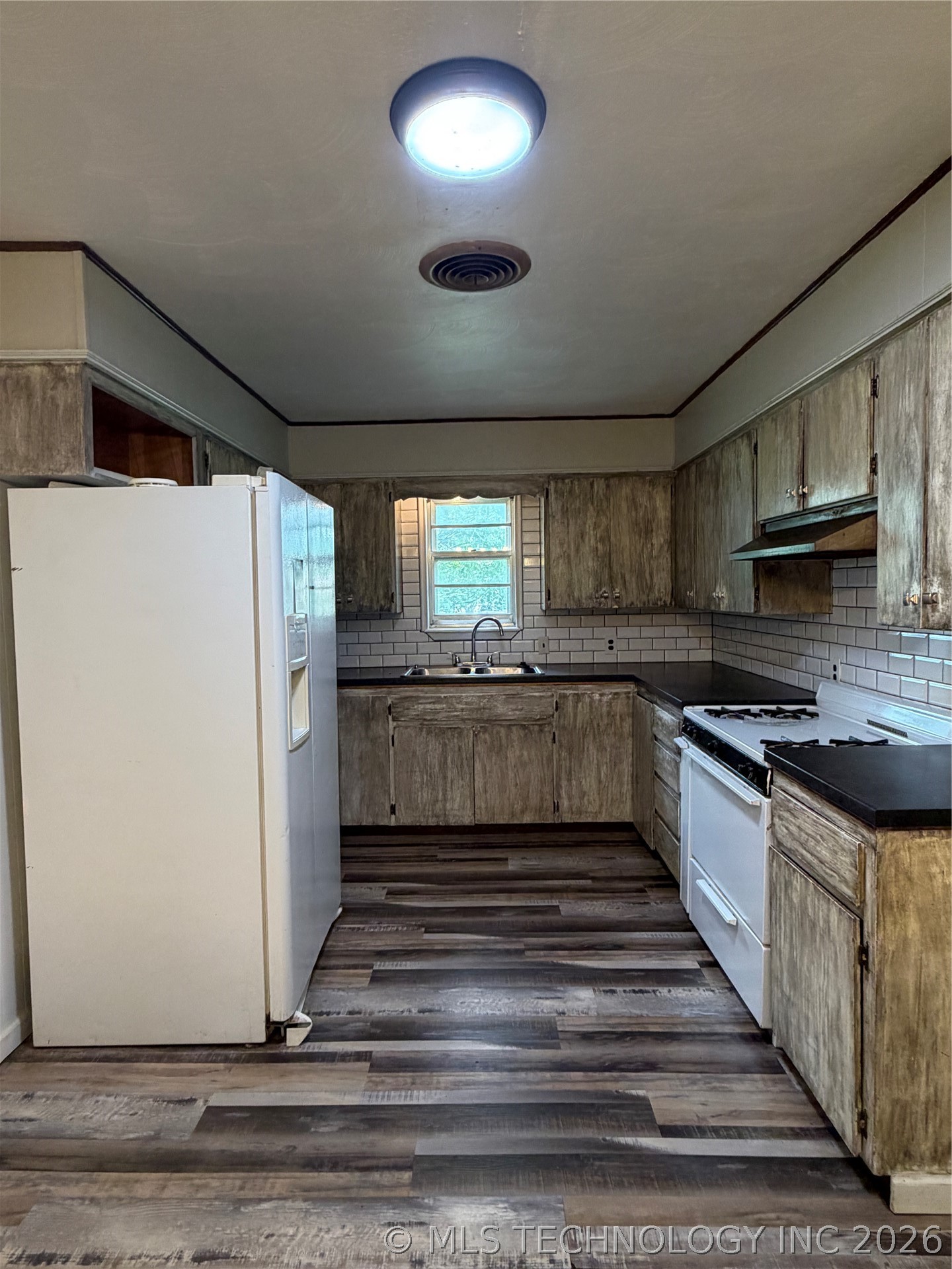 700 Arapahoe Avenue Hartshorne OK 74547