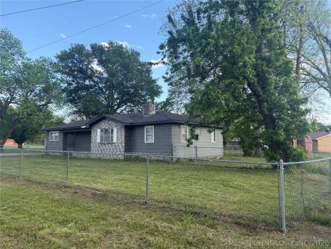 700 Arapahoe Avenue Hartshorne OK 74547