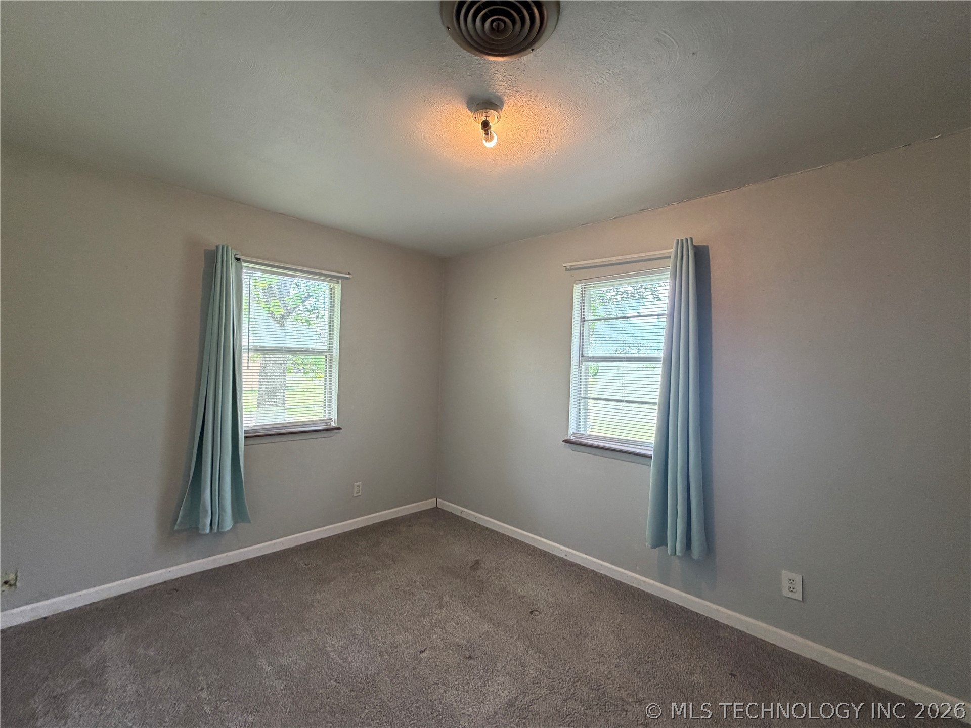 700 Arapahoe Avenue Hartshorne OK 74547