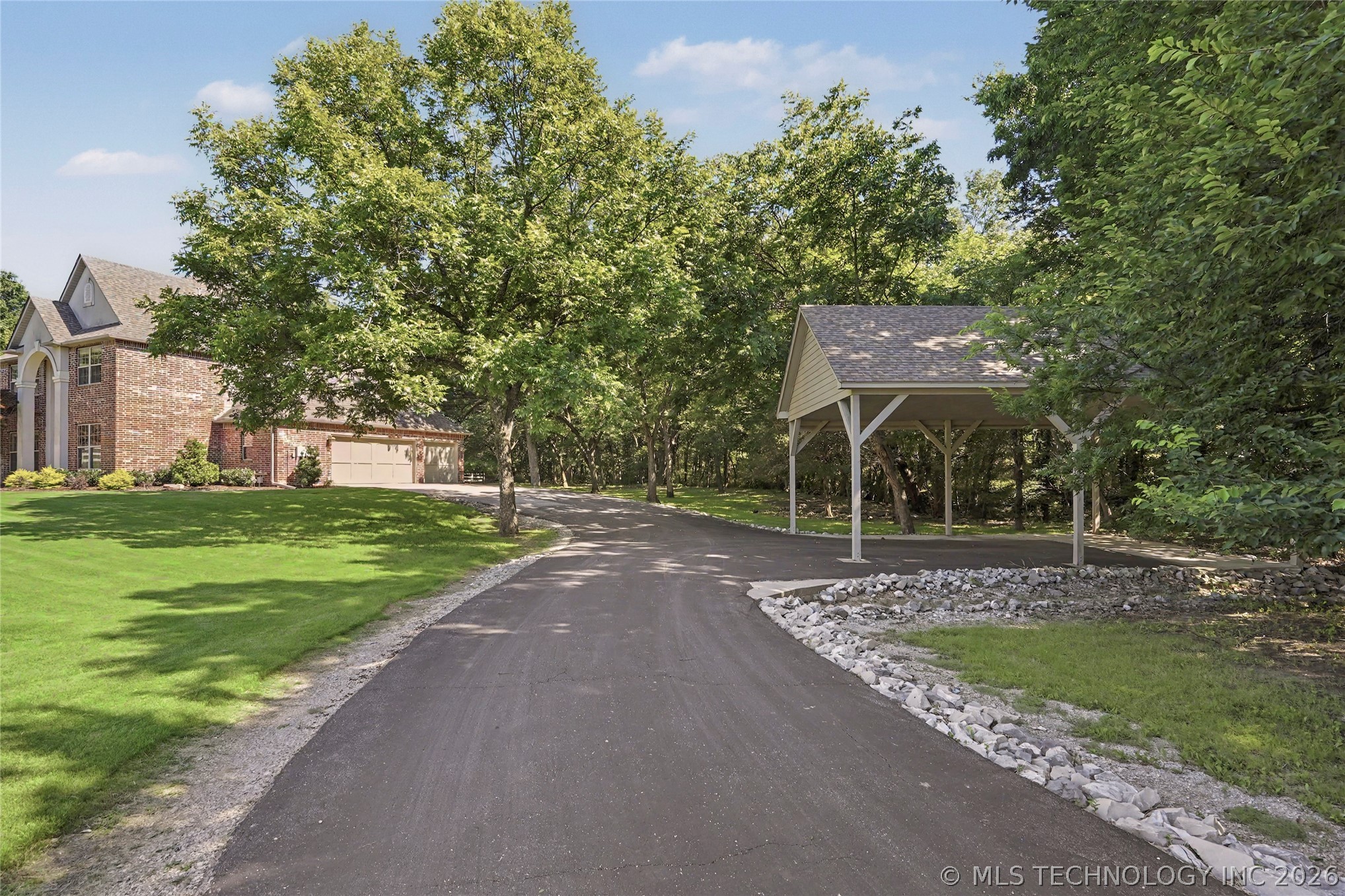 2325 W Lowry Road Claremore OK 74017
