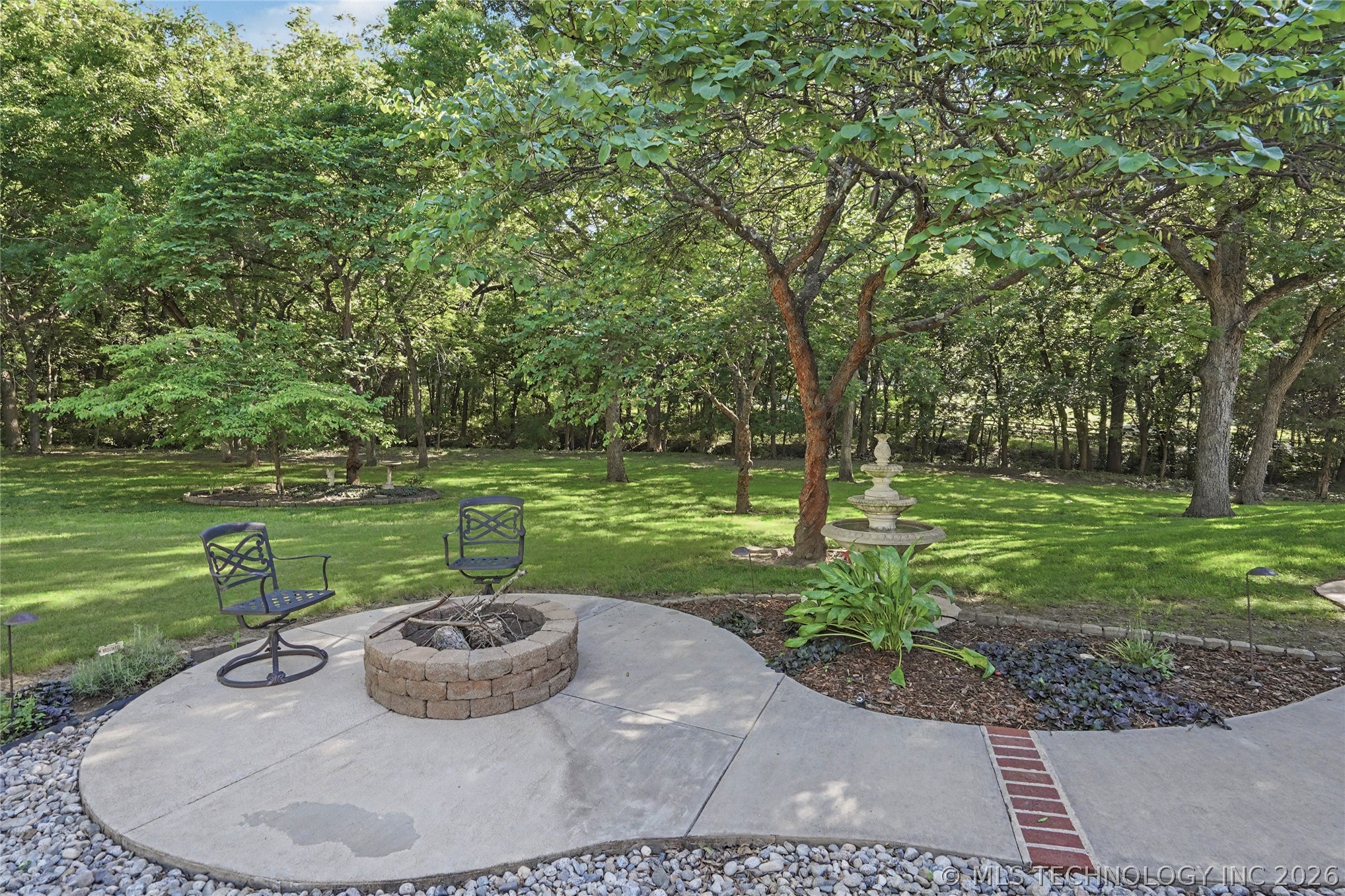 2325 W Lowry Road Claremore OK 74017