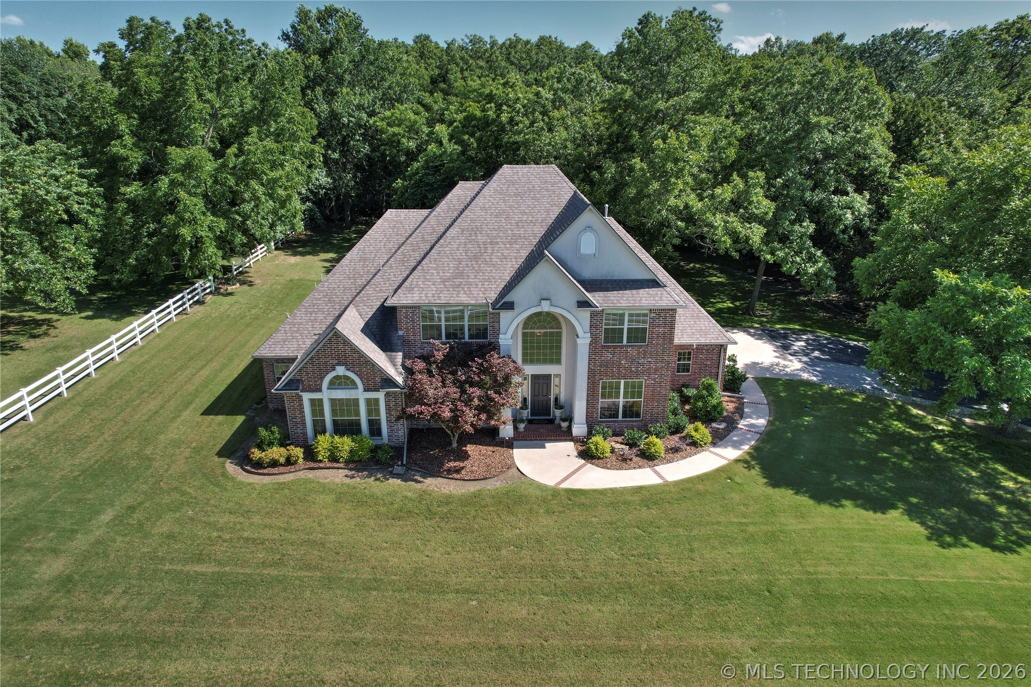 2325 W Lowry Road Claremore OK 74017