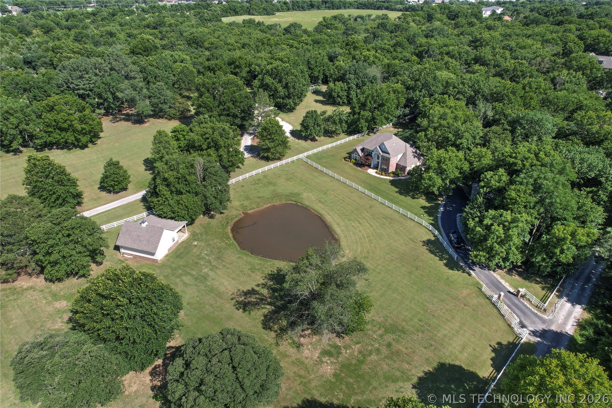 2325 W Lowry Road Claremore OK 74017