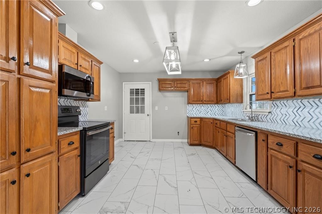 23586 116 Highway Colcord OK 74338