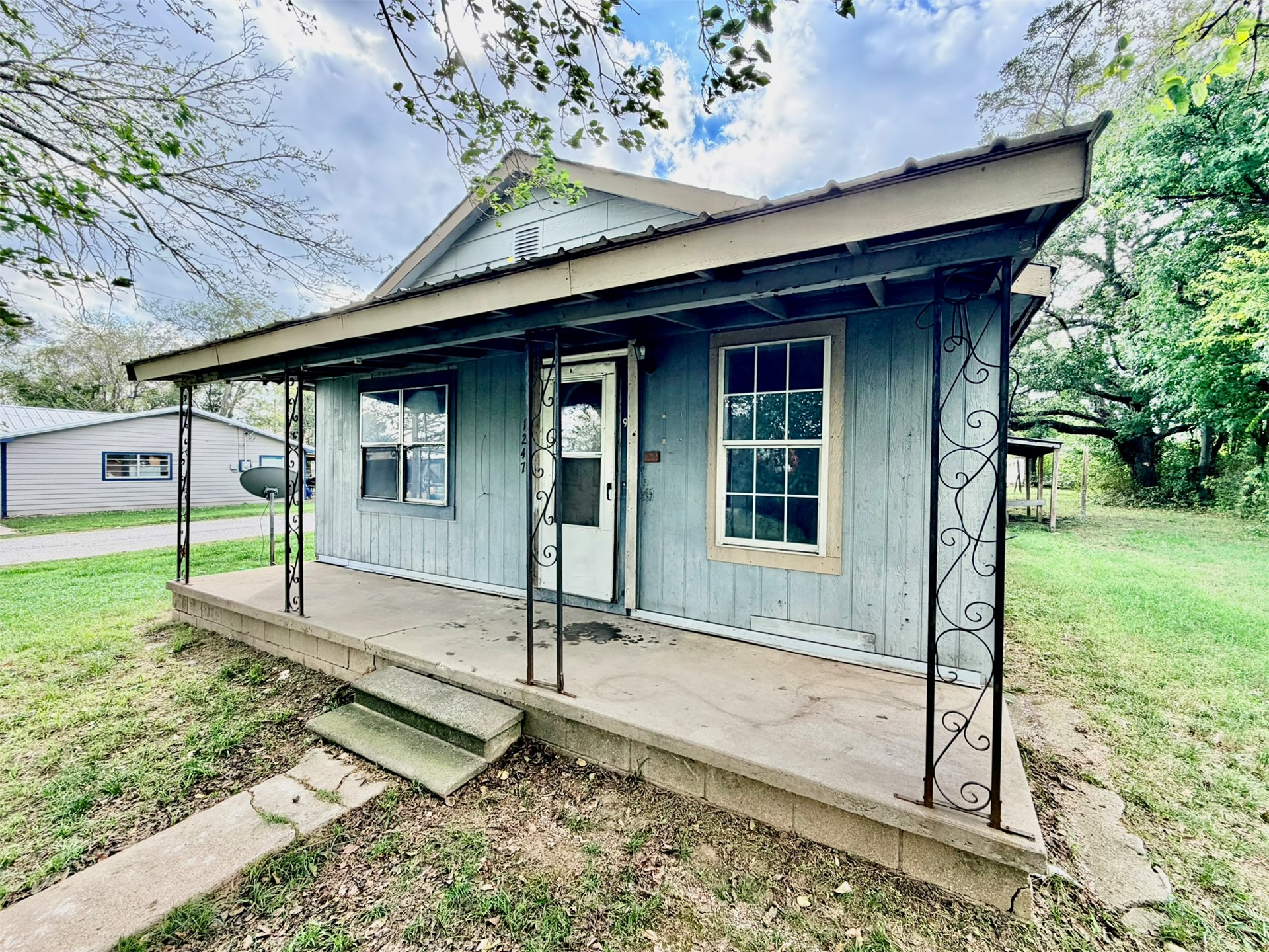 1247 S Choctaw Atoka OK 74525