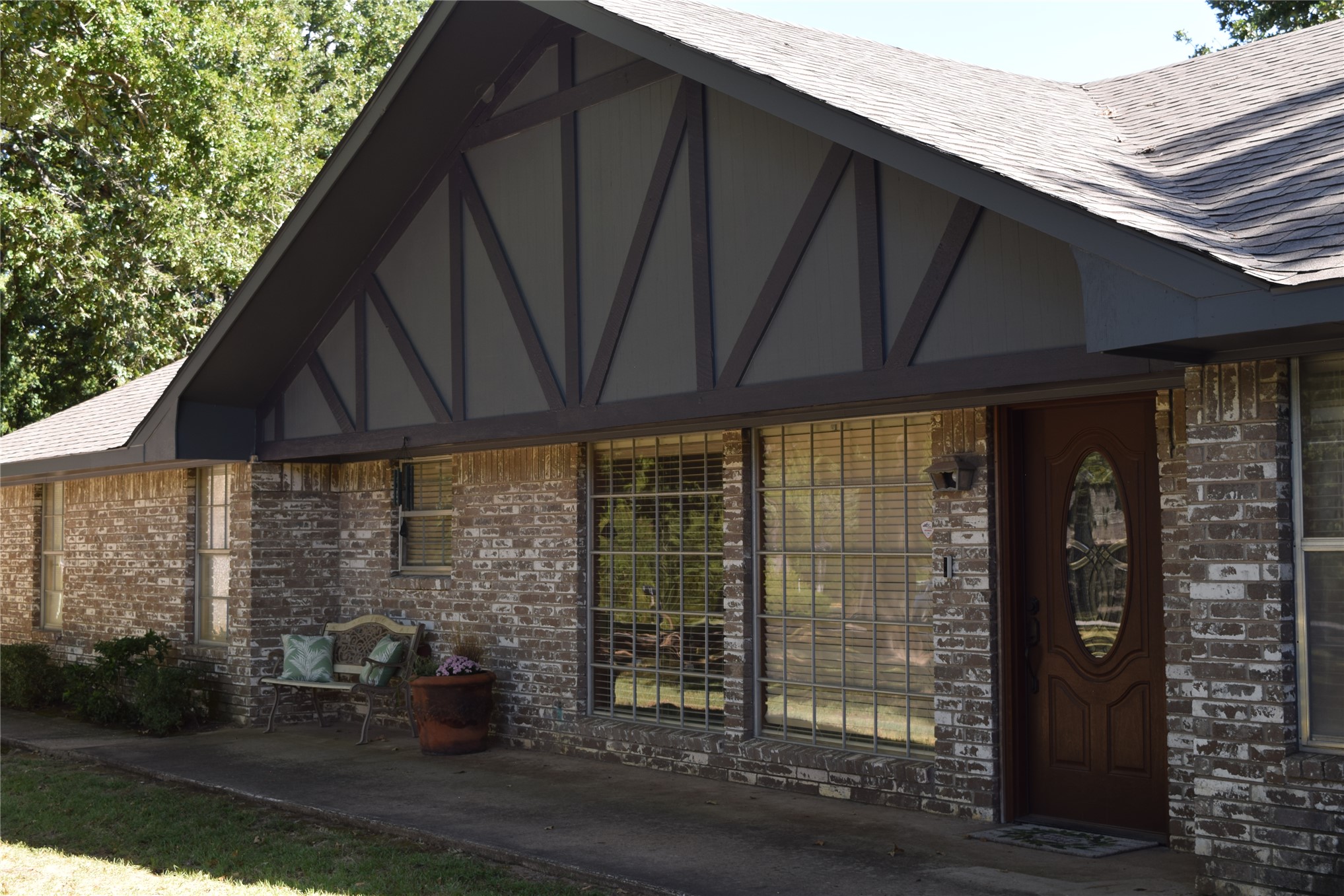 8 Town And Country Circle Ardmore OK 73401
