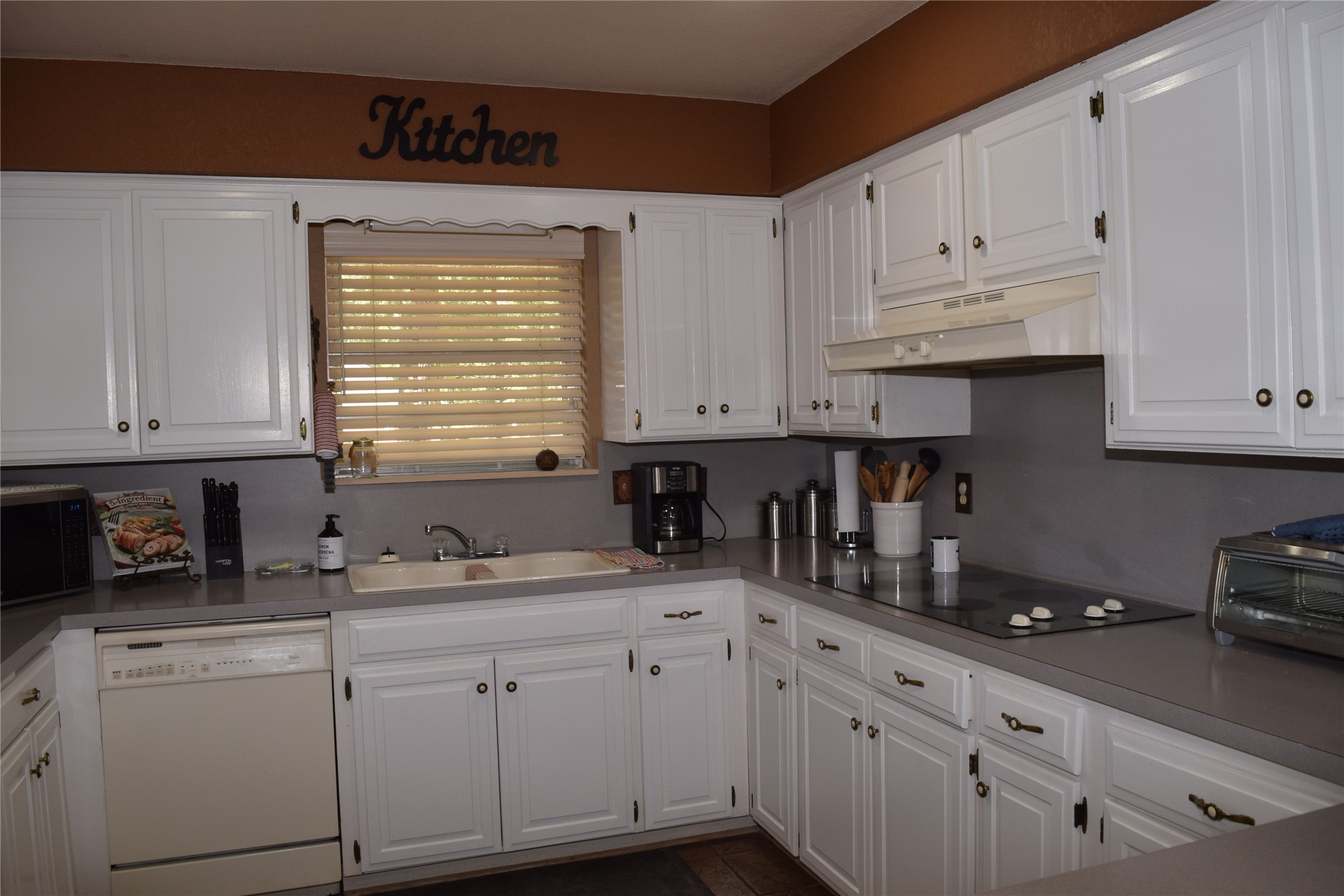 8 Town And Country Circle Ardmore OK 73401