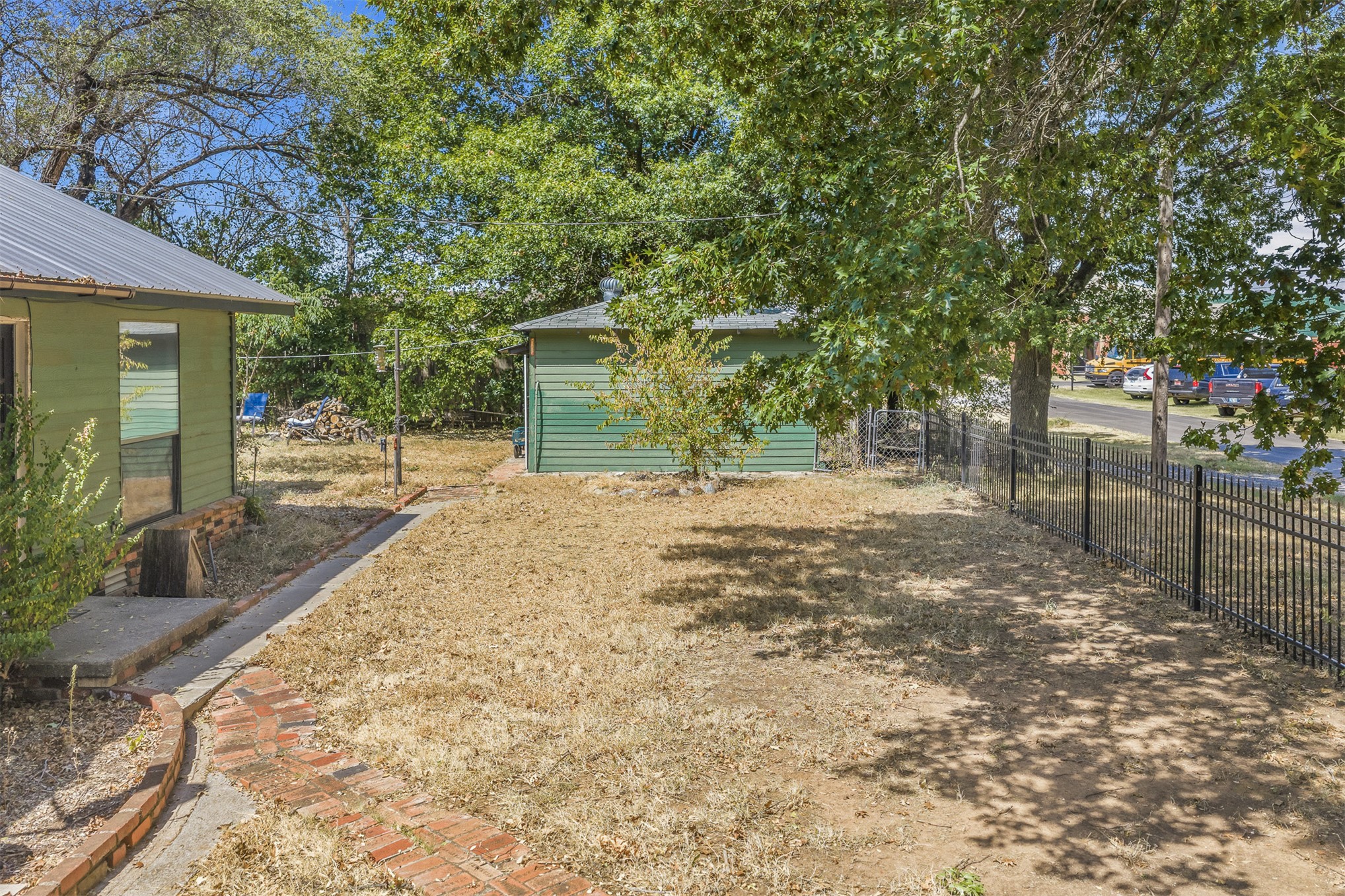 401 S 10th Street Comanche OK 73529