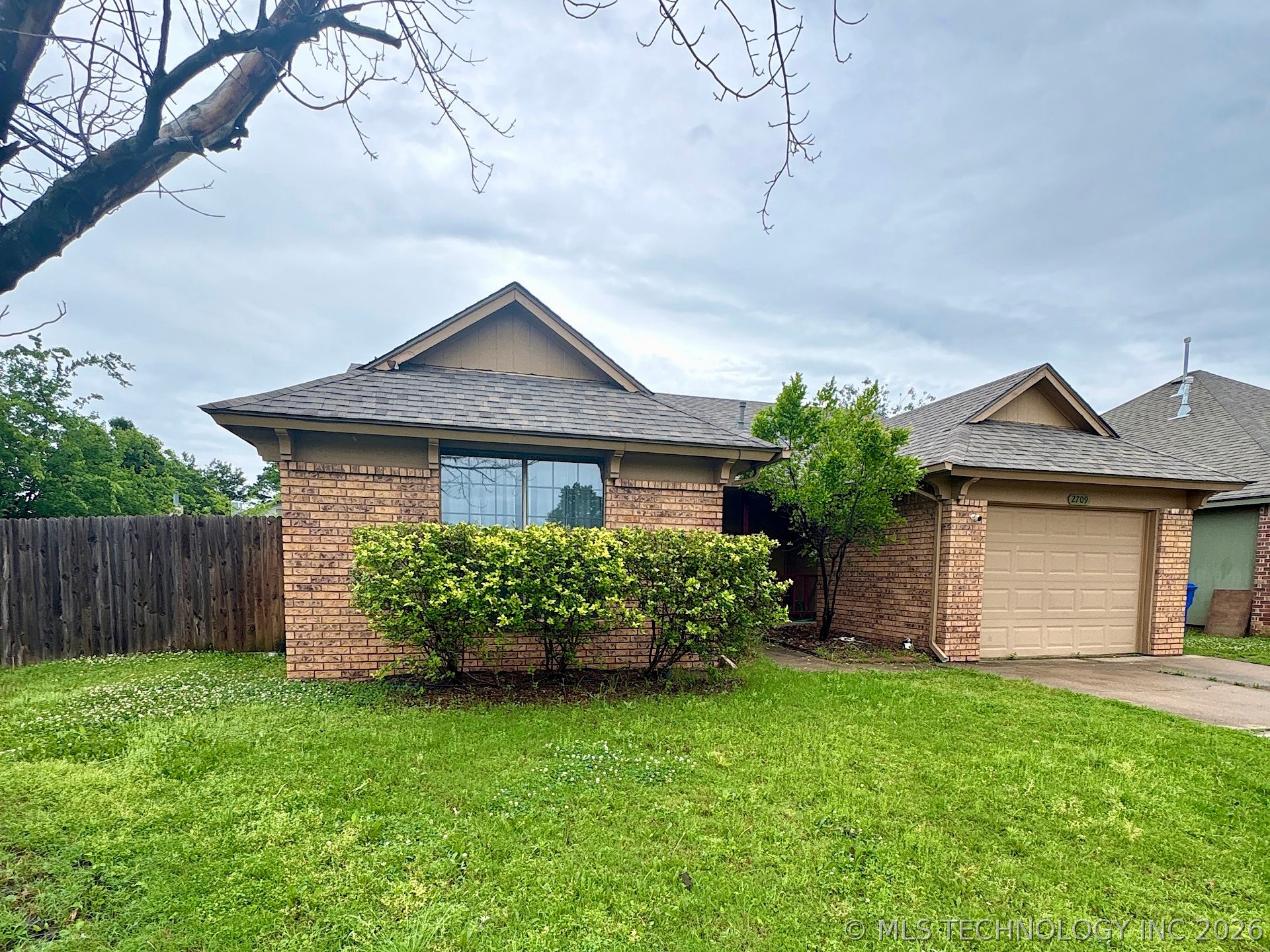 2709 S Narcissus Place Broken Arrow OK 74012