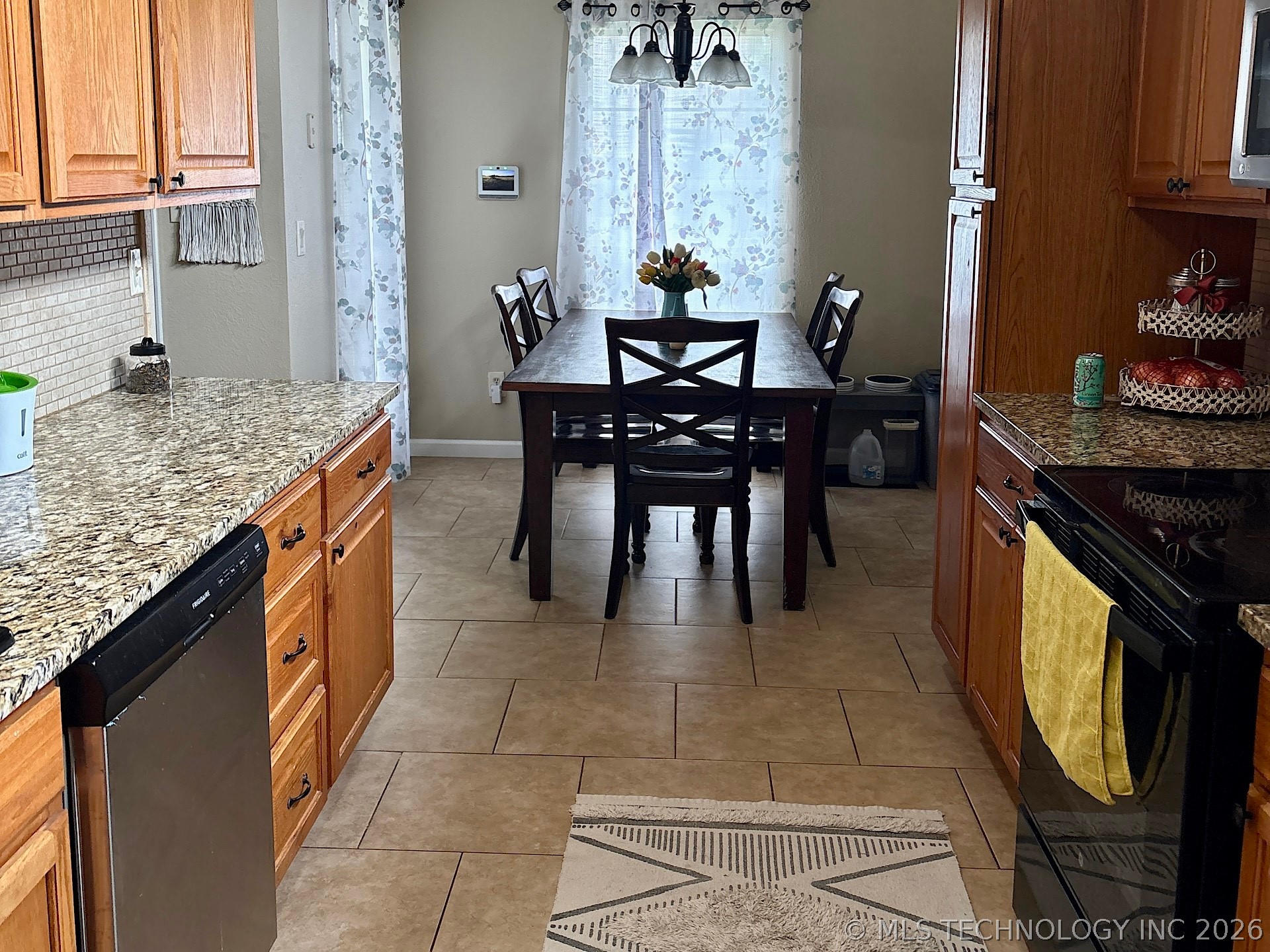 2709 S Narcissus Place Broken Arrow OK 74012