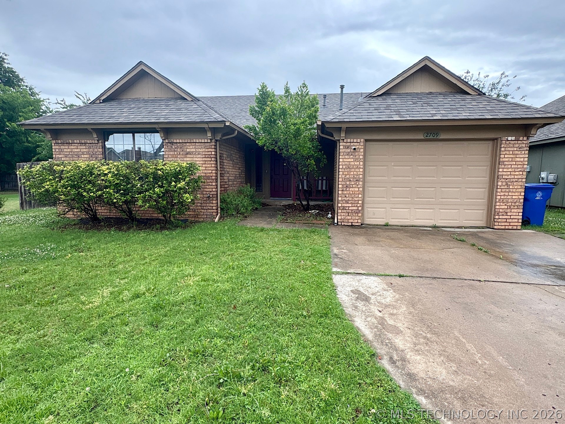 2709 S Narcissus Place Broken Arrow OK 74012