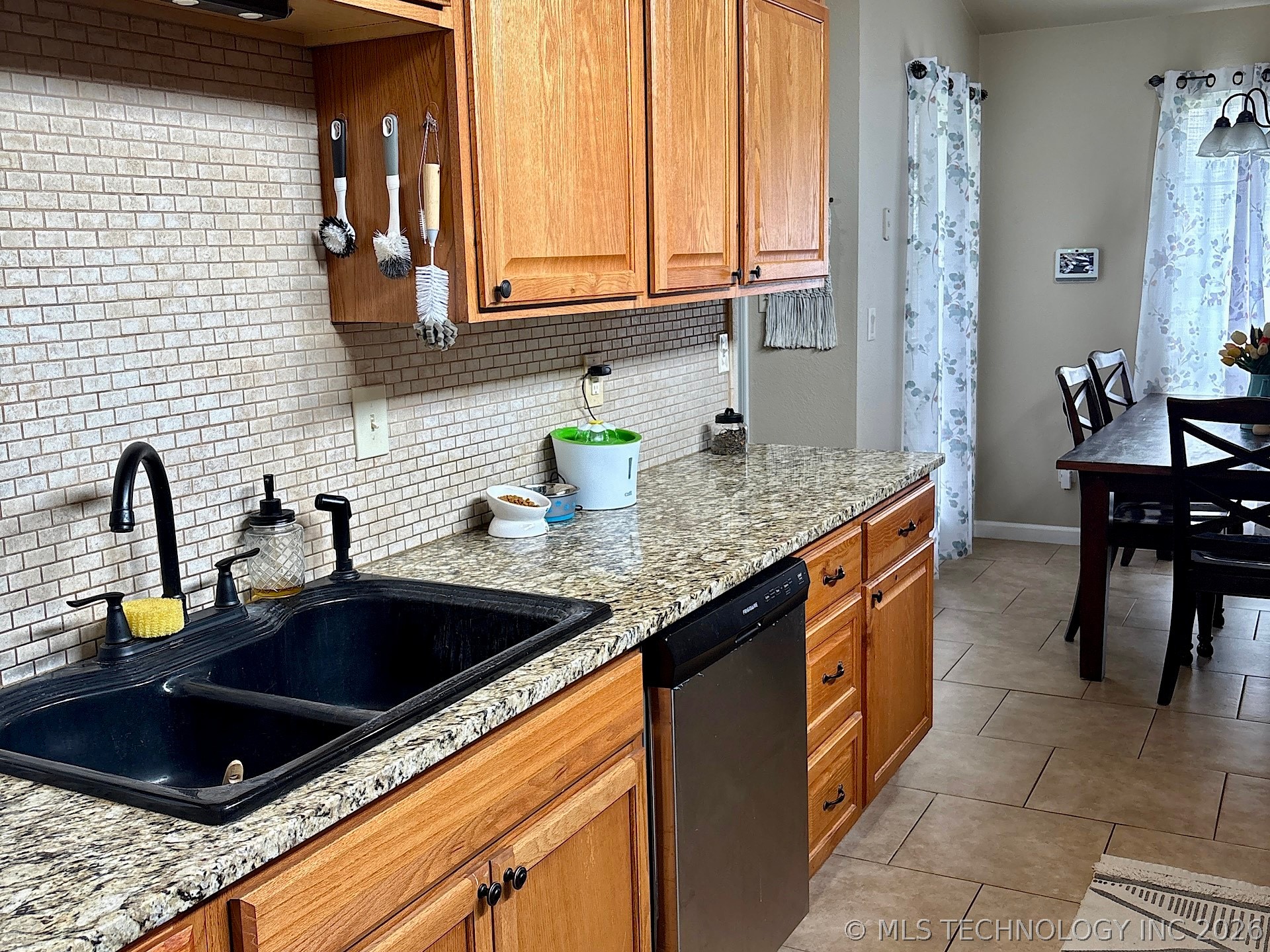 2709 S Narcissus Place Broken Arrow OK 74012