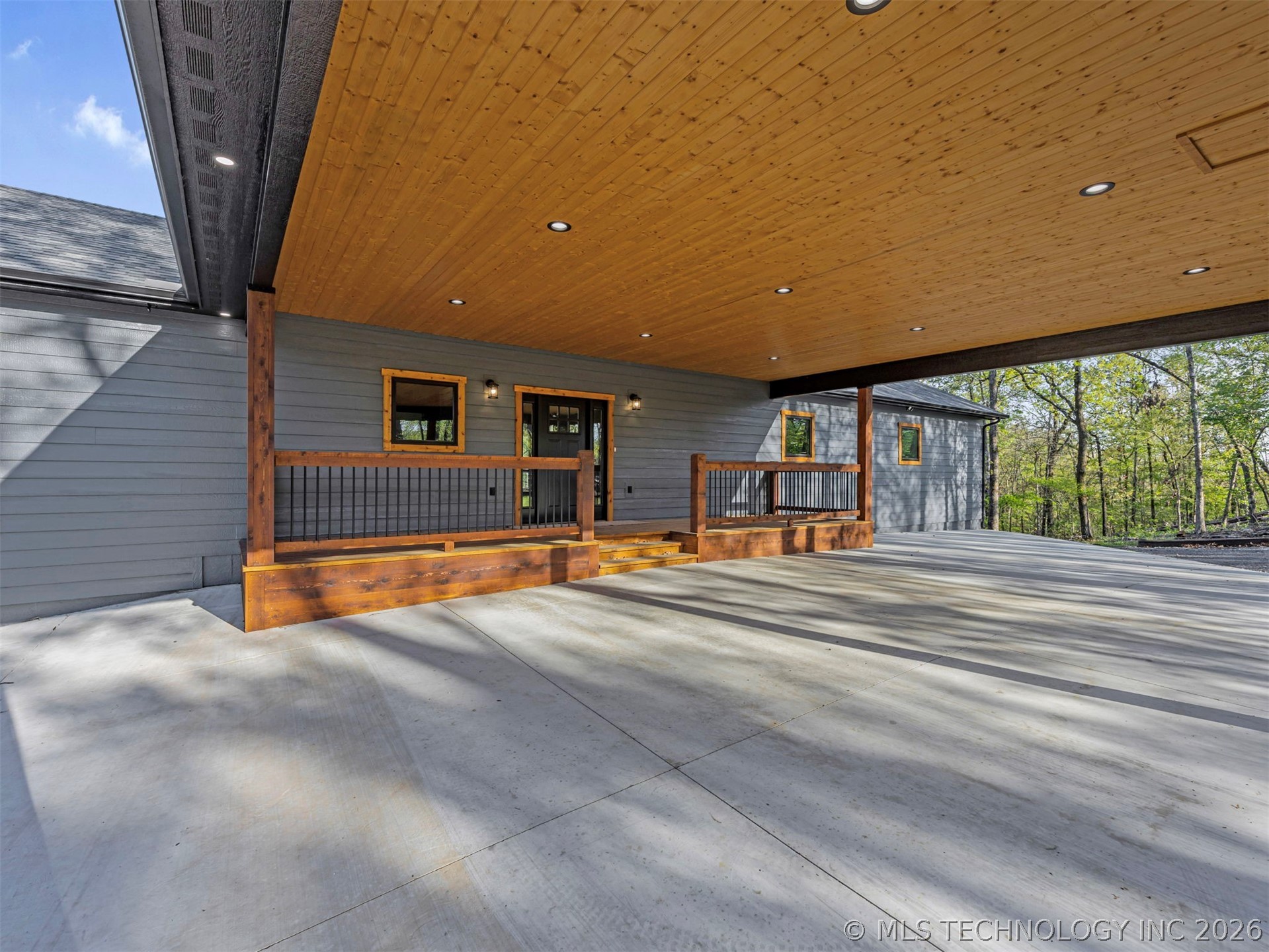 18475 W Lakewood Drive Park Hill OK 74451