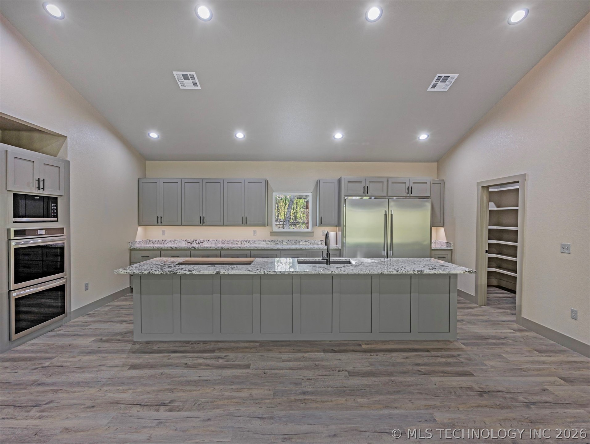 18475 W Lakewood Drive Park Hill OK 74451