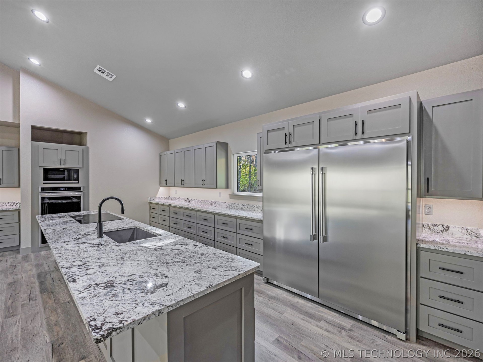 18475 W Lakewood Drive Park Hill OK 74451