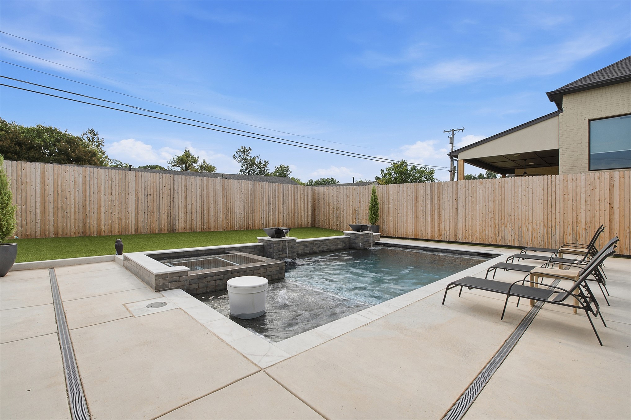 4633 S Detroit Avenue Tulsa OK 74105