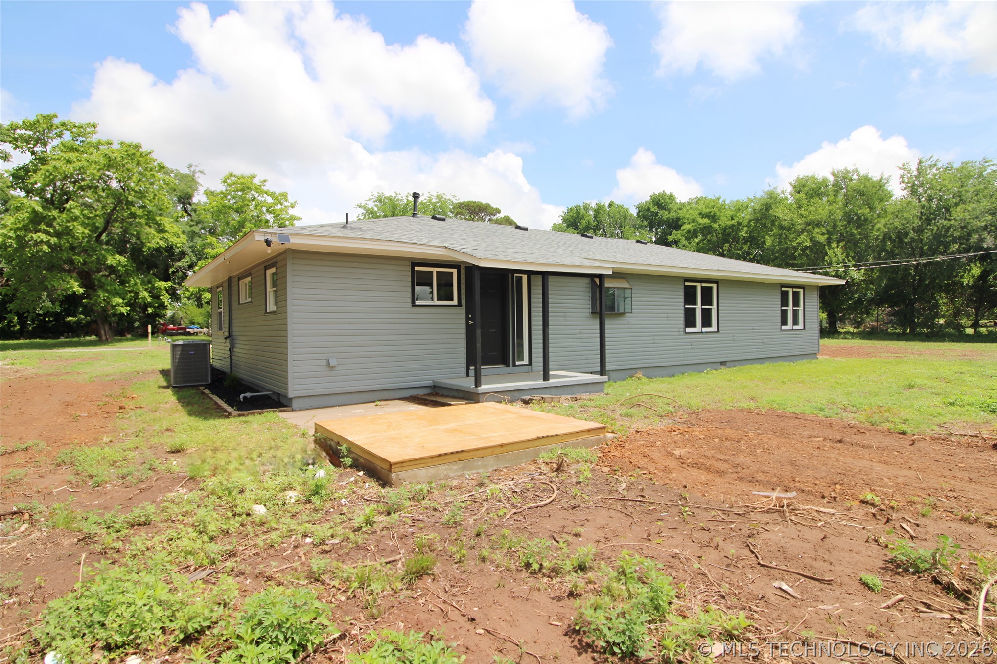 27197 Maiden Lane Henryetta OK 74437