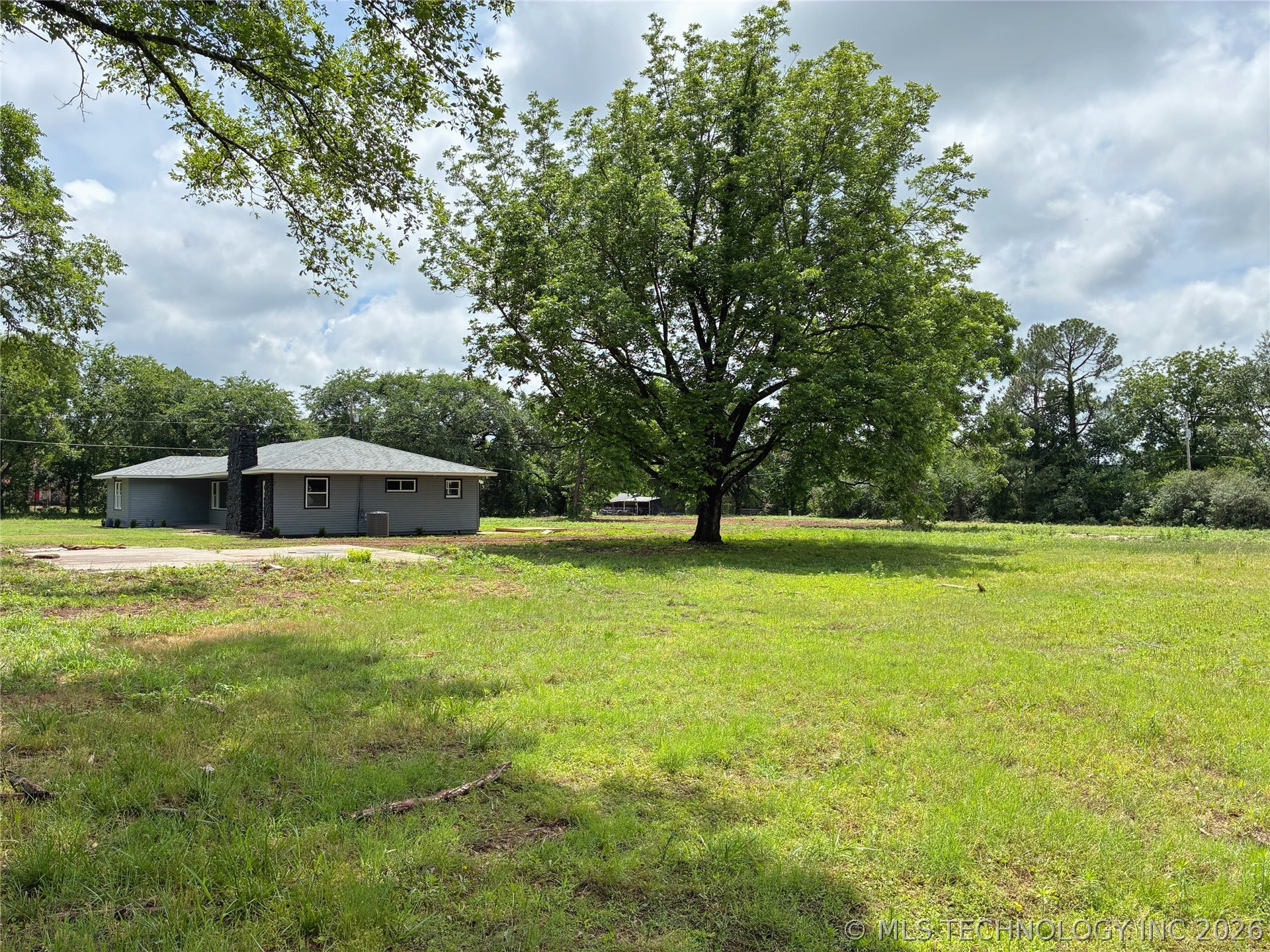 27197 Maiden Lane Henryetta OK 74437