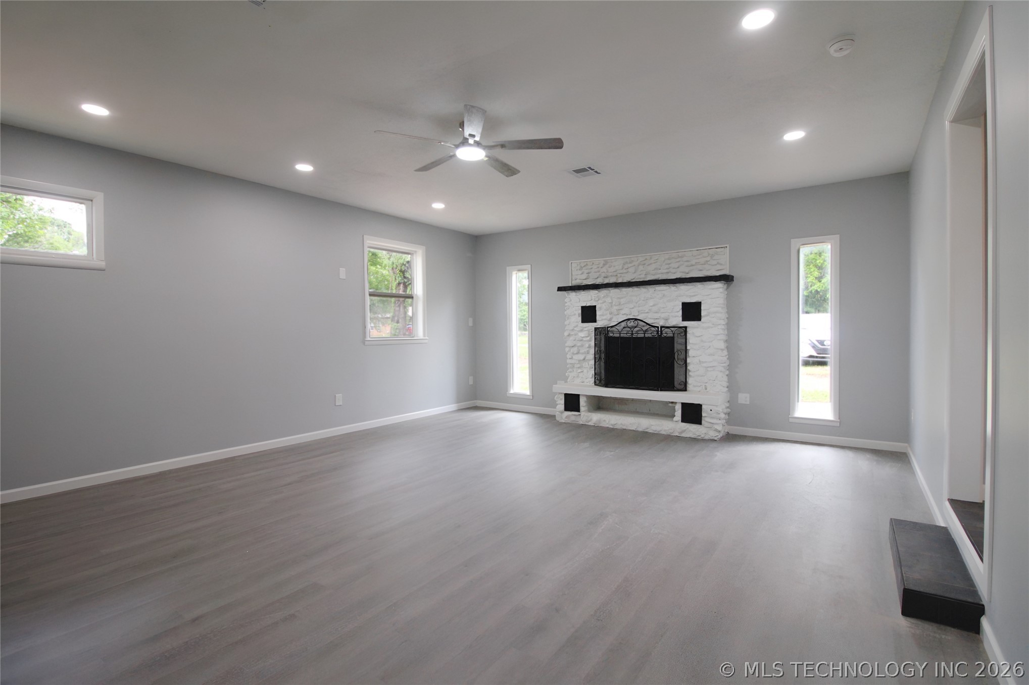 27197 Maiden Lane Henryetta OK 74437
