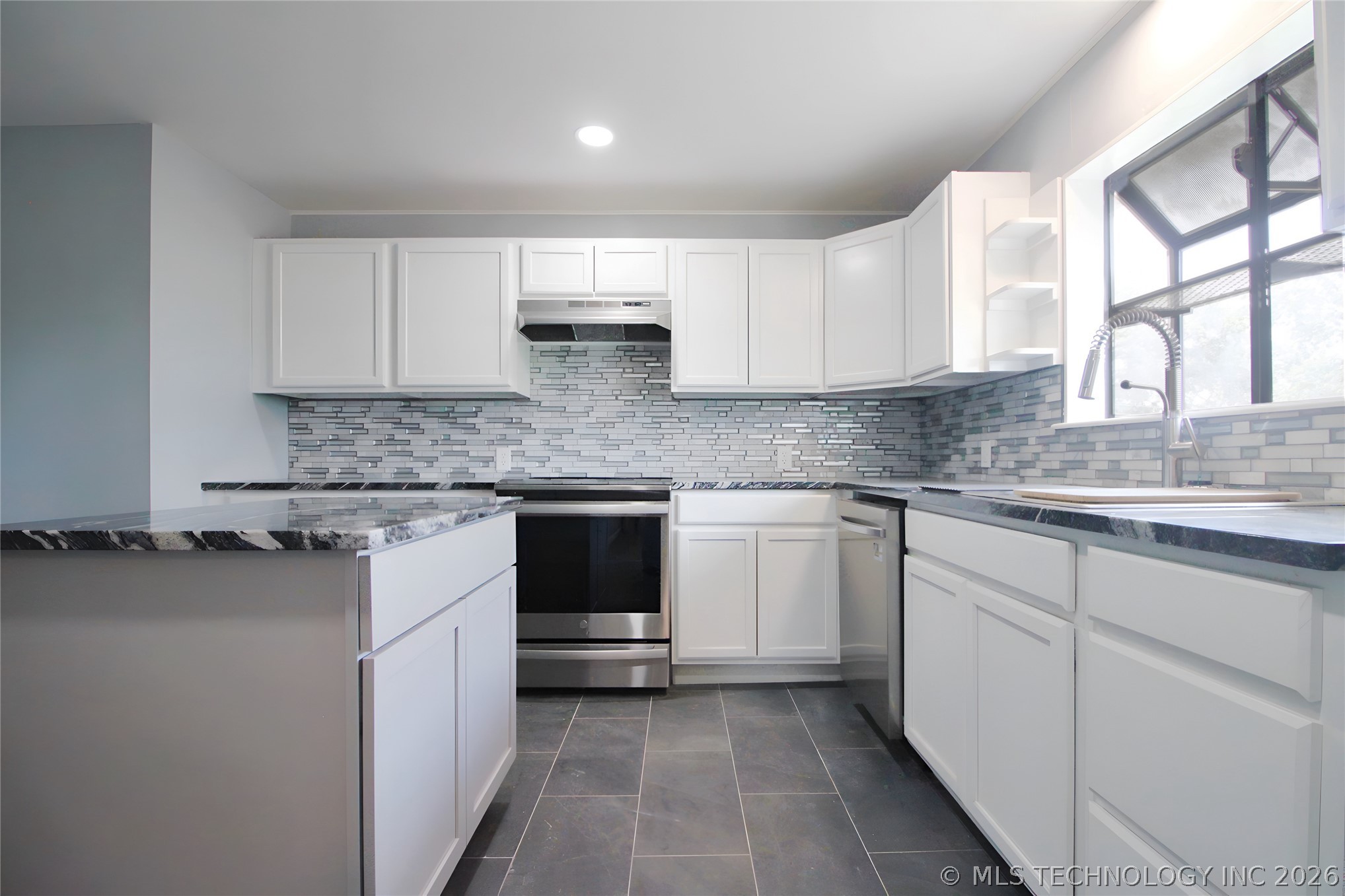 27197 Maiden Lane Henryetta OK 74437