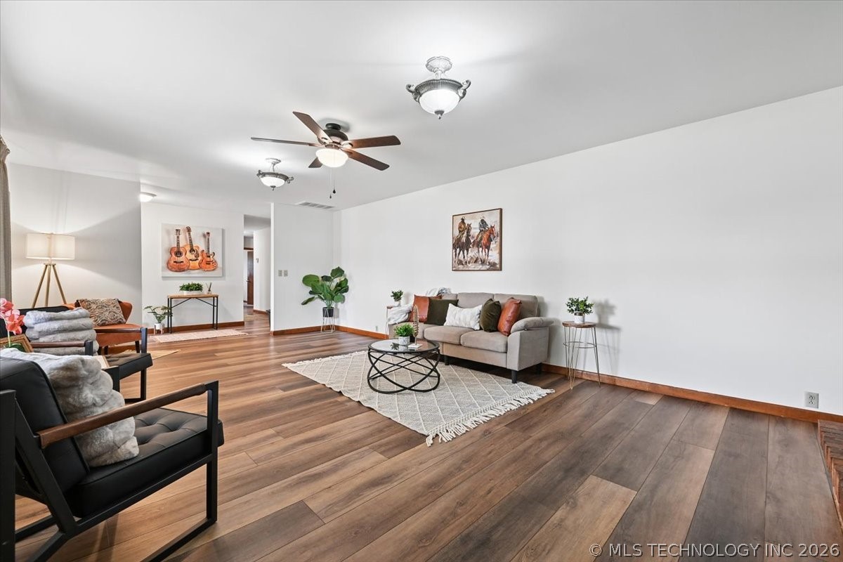 3042 State Highway 48 Mannford OK 74044