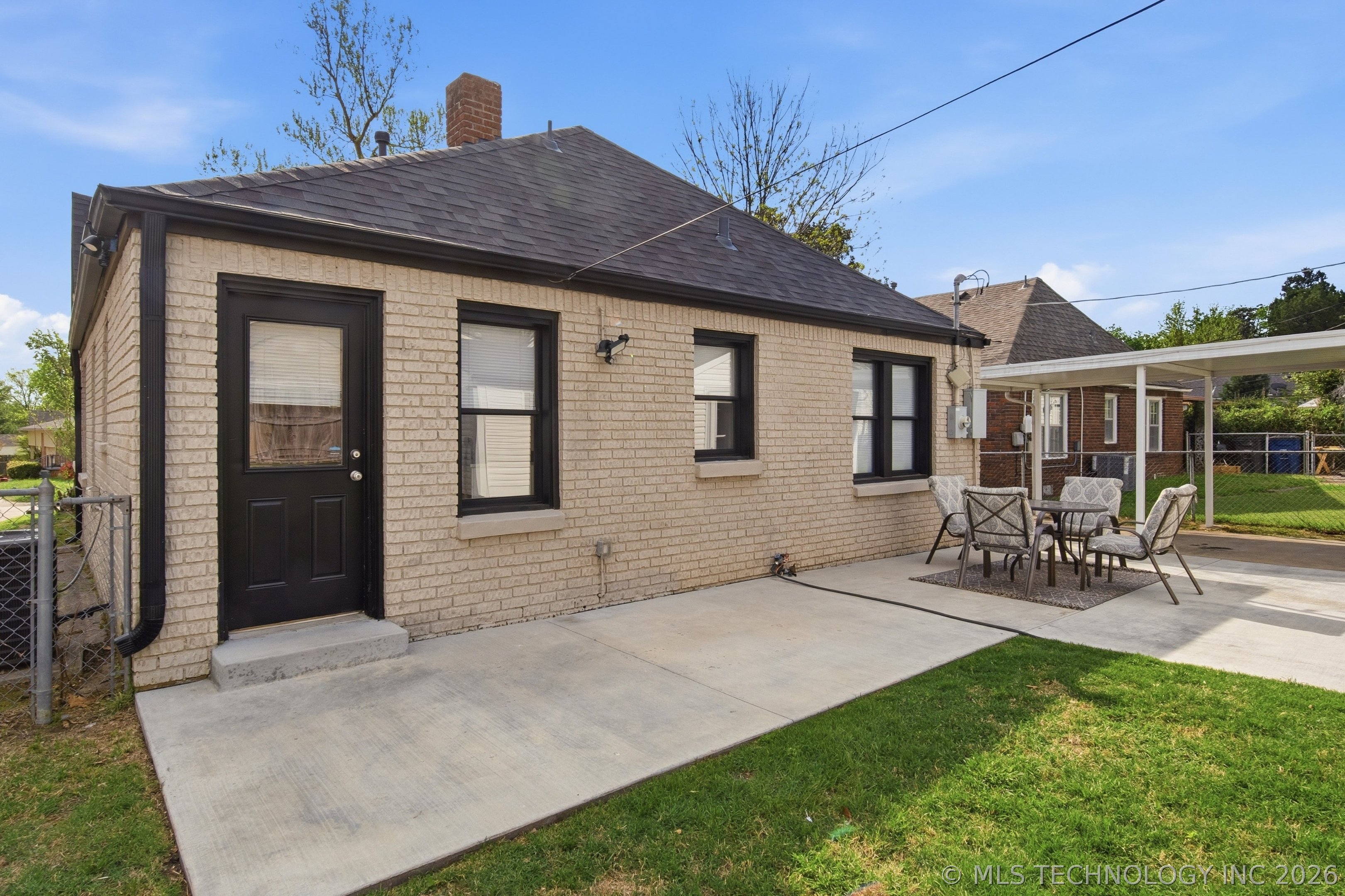 1228 S Knoxville Avenue Tulsa OK 74112
