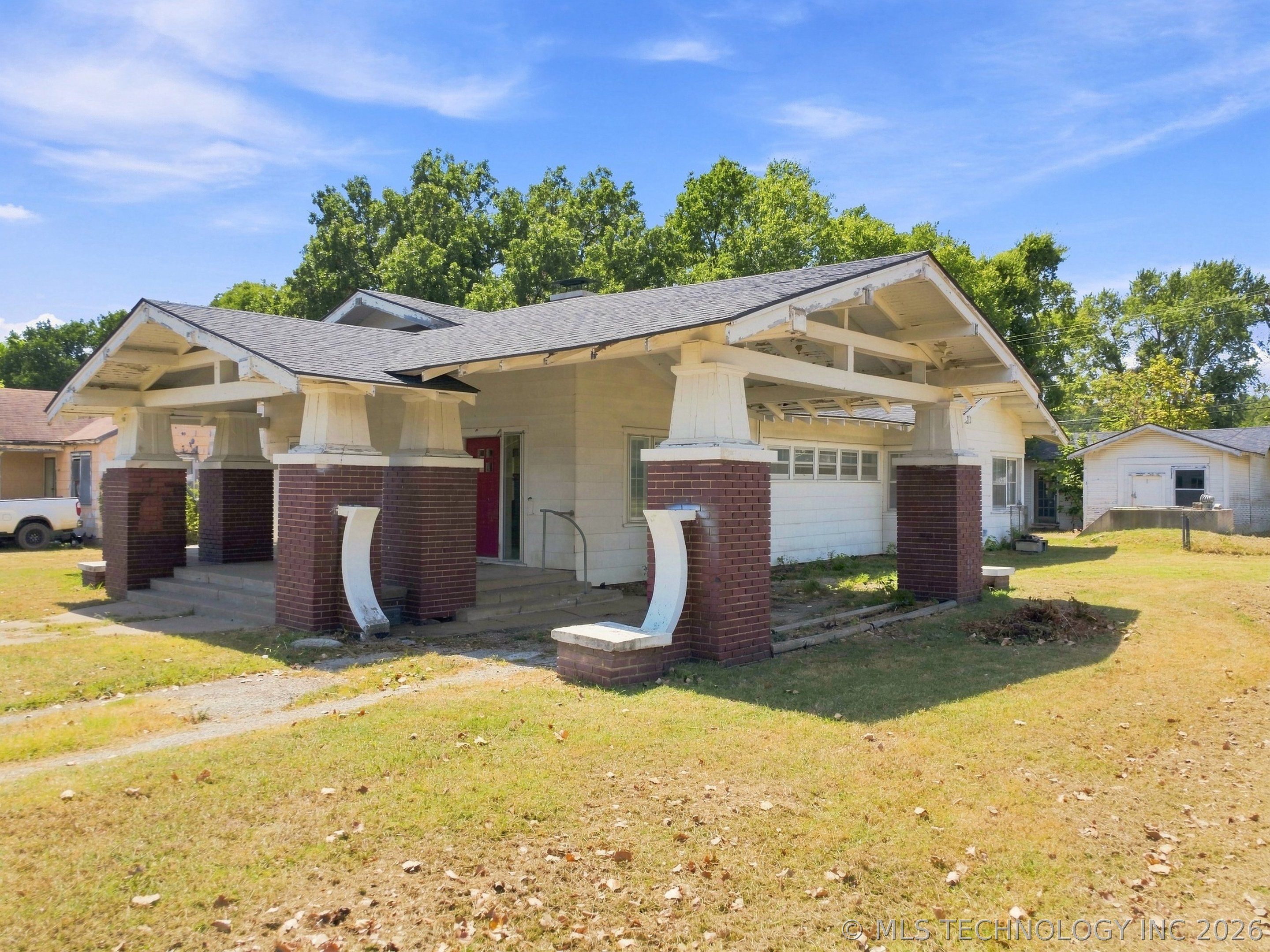 603 S Wood Avenue Hominy OK 74035