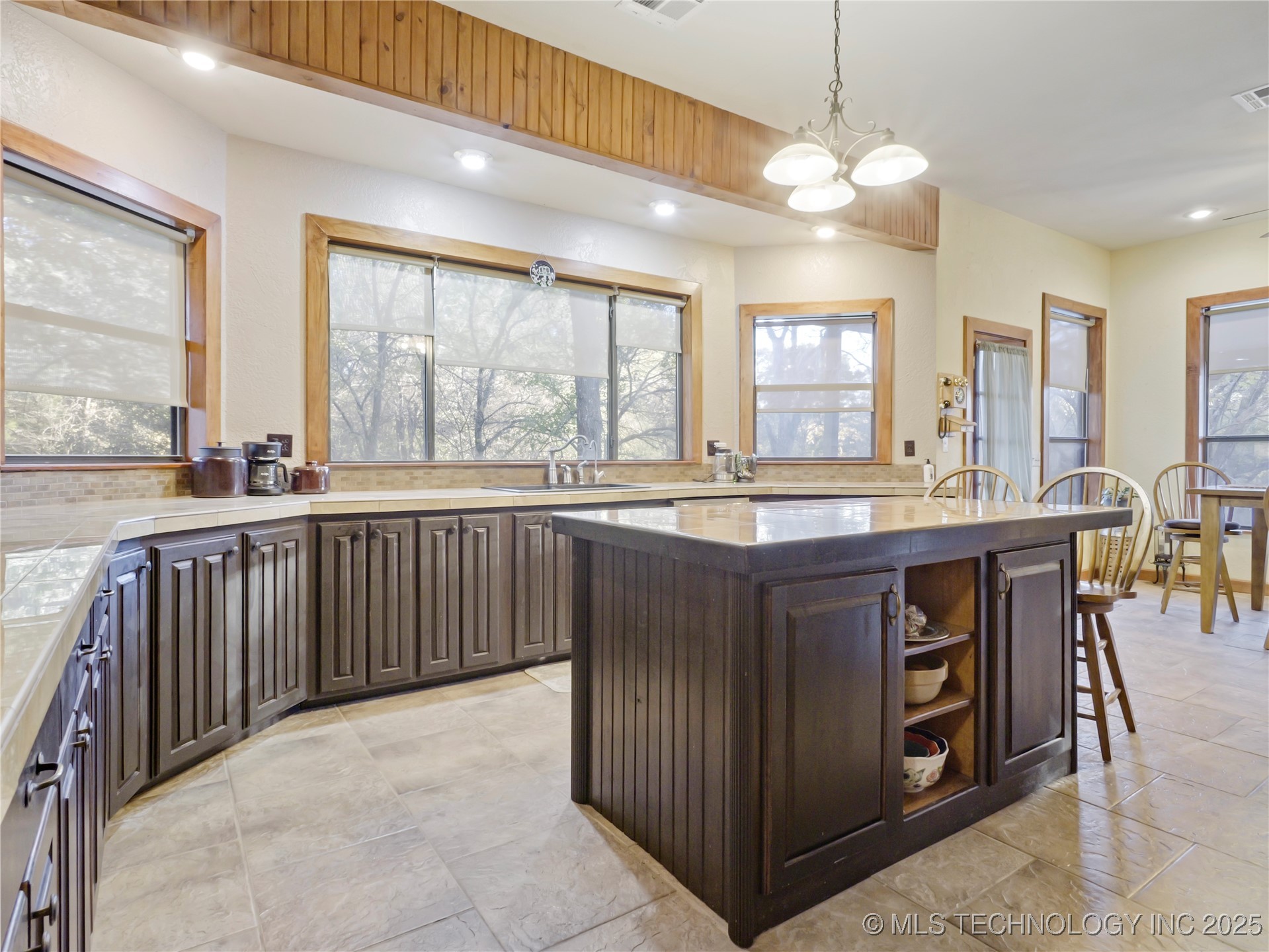 5792 W Lain Lake Road Atoka OK 74525